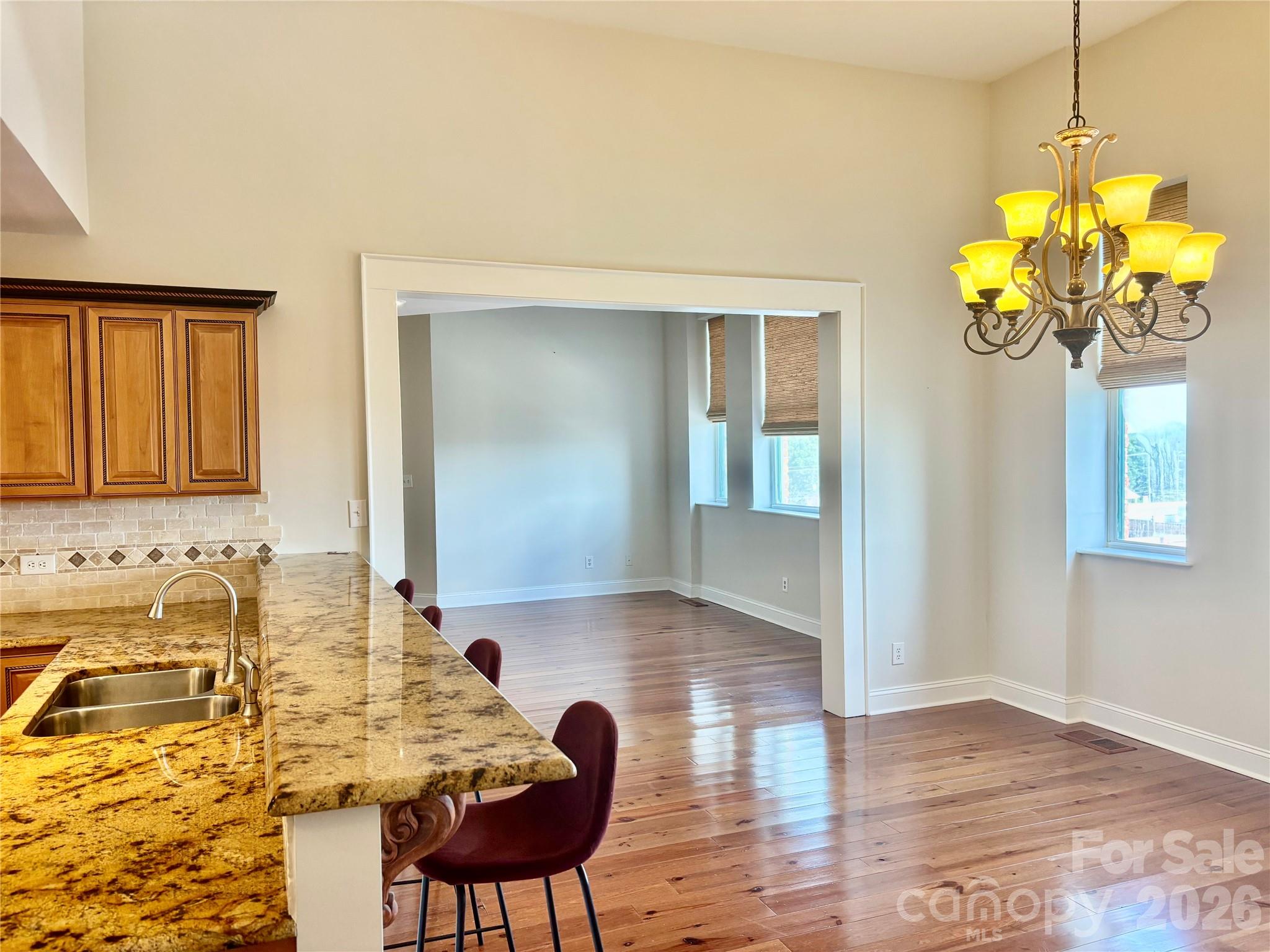 201 S Washington Street Property Photo 6