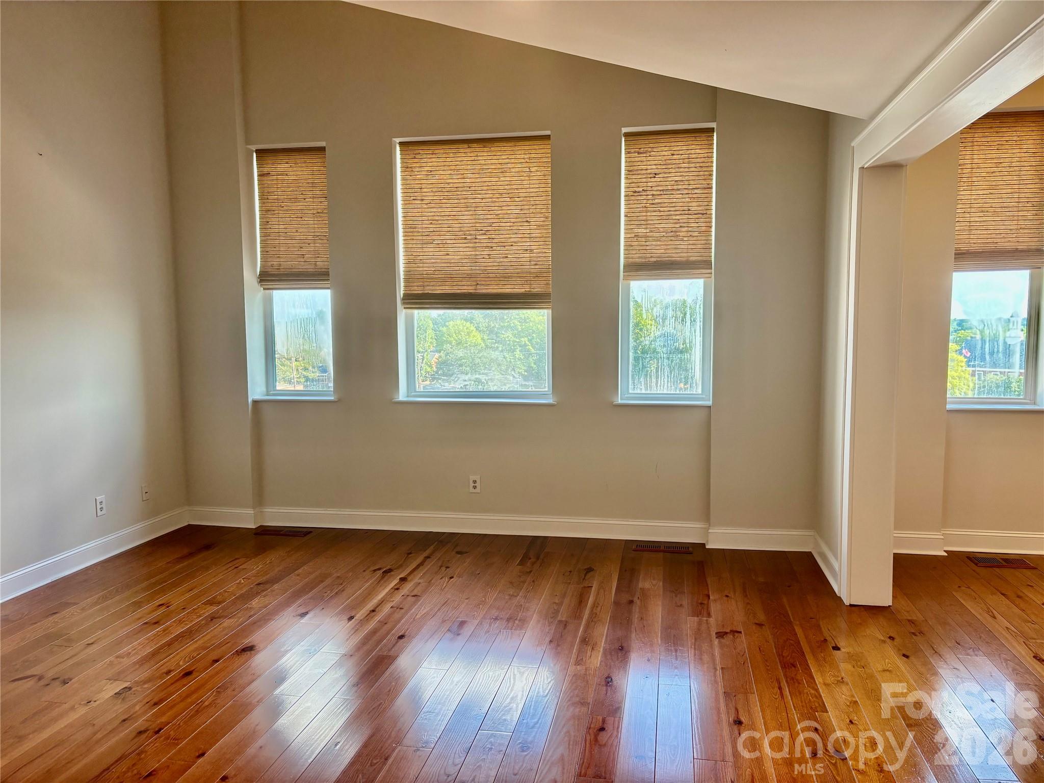 201 S Washington Street Property Photo 13