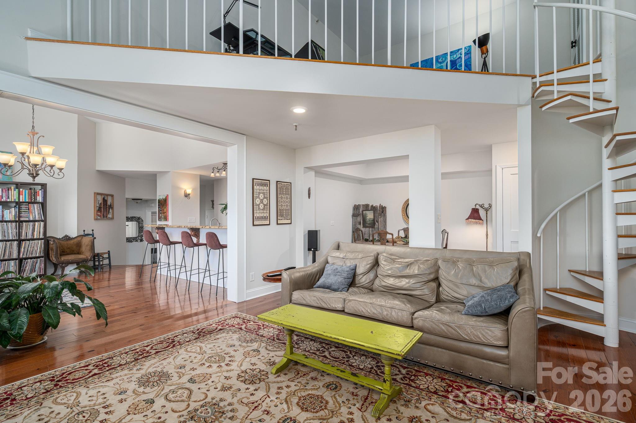 201 S Washington Street Property Photo 18