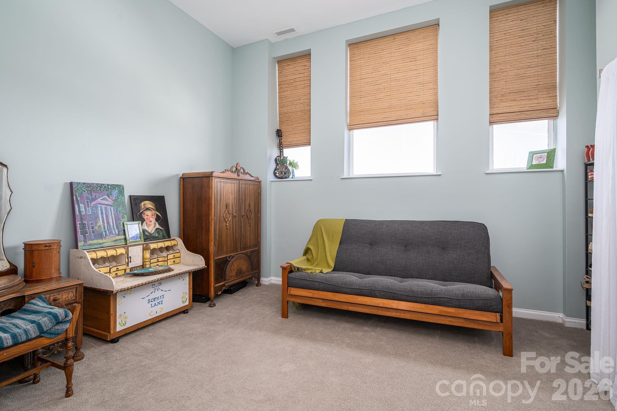 201 S Washington Street Property Photo 31