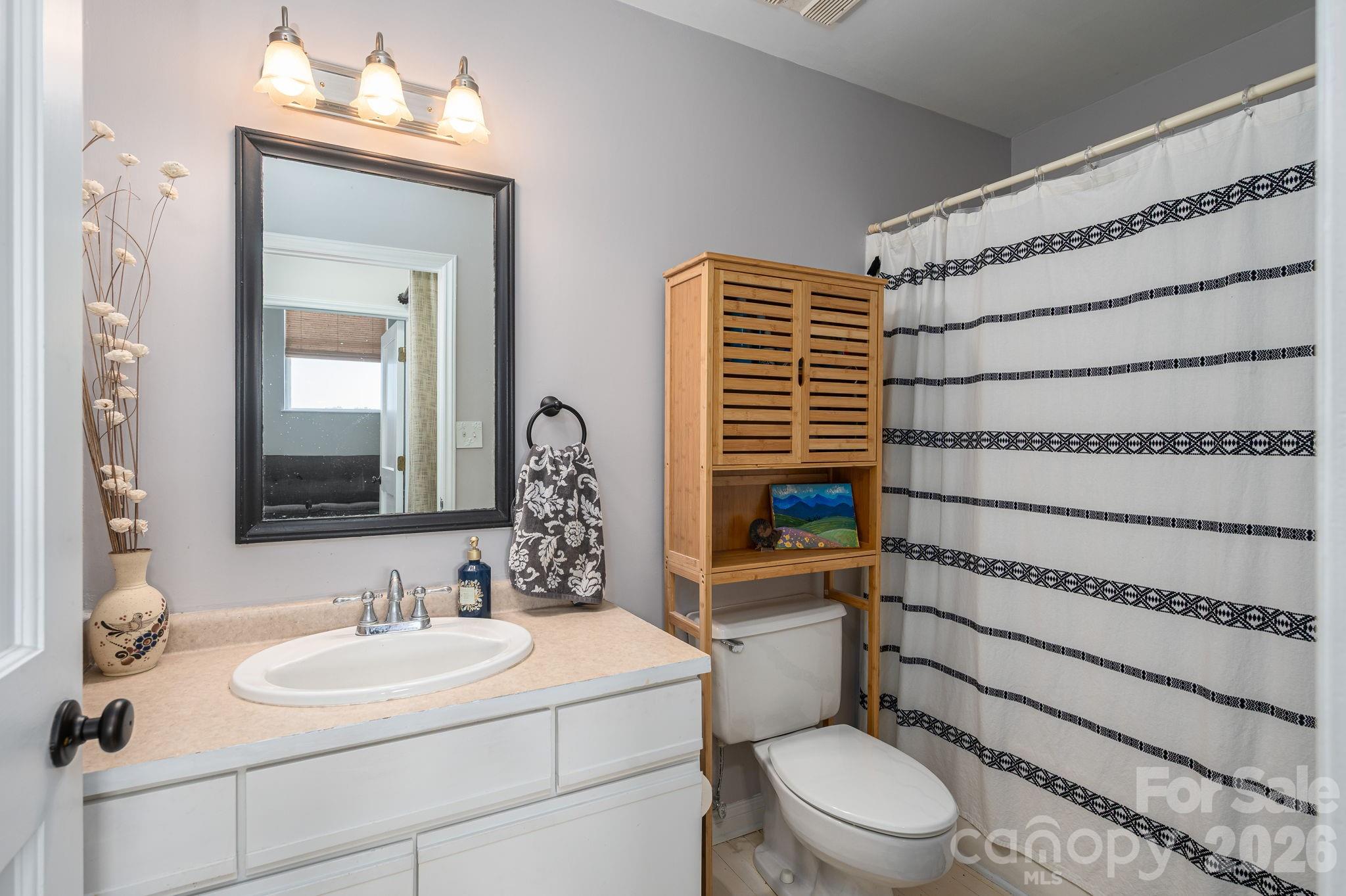 201 S Washington Street Property Photo 33
