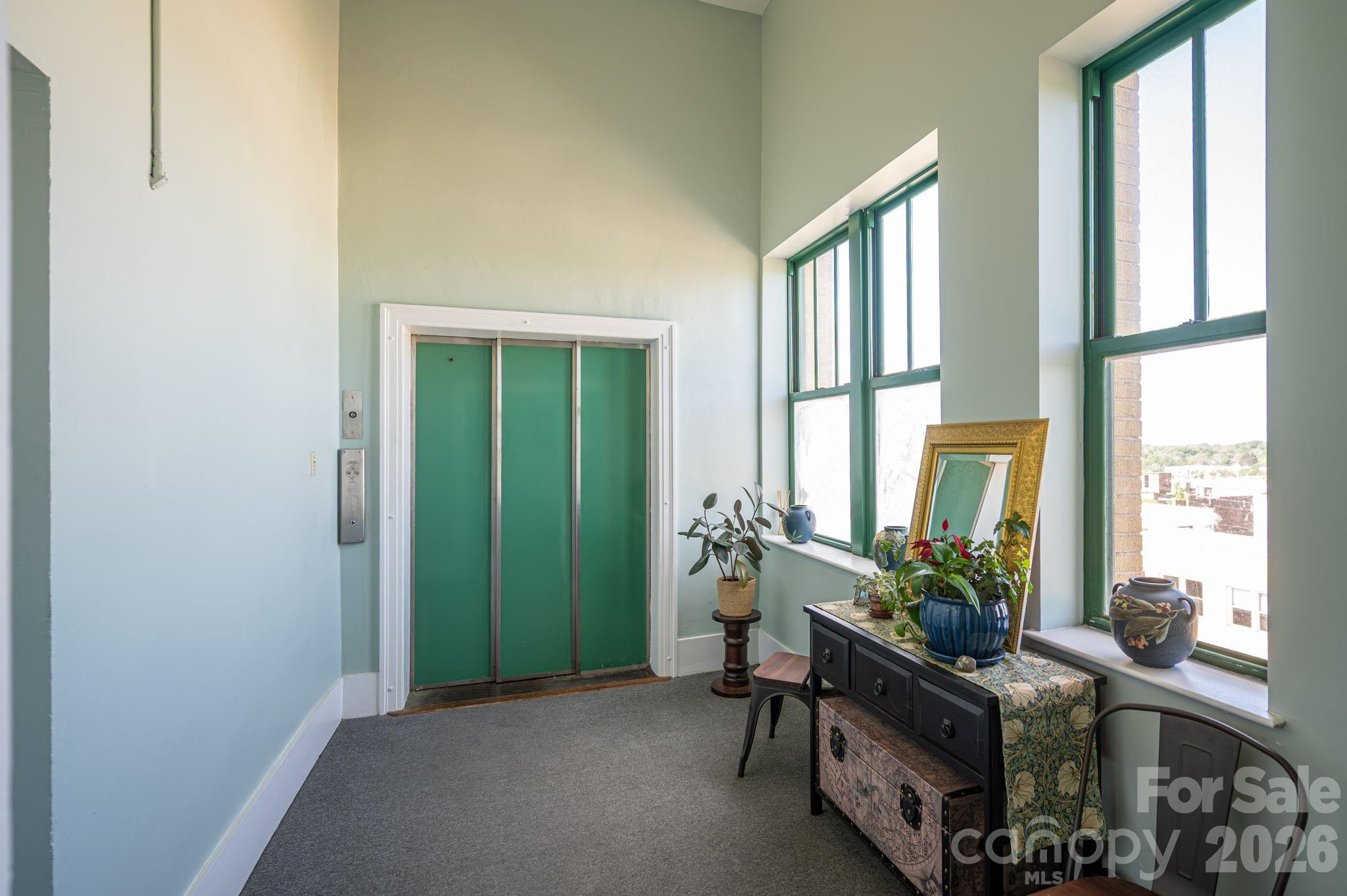 201 S Washington Street Property Photo 35