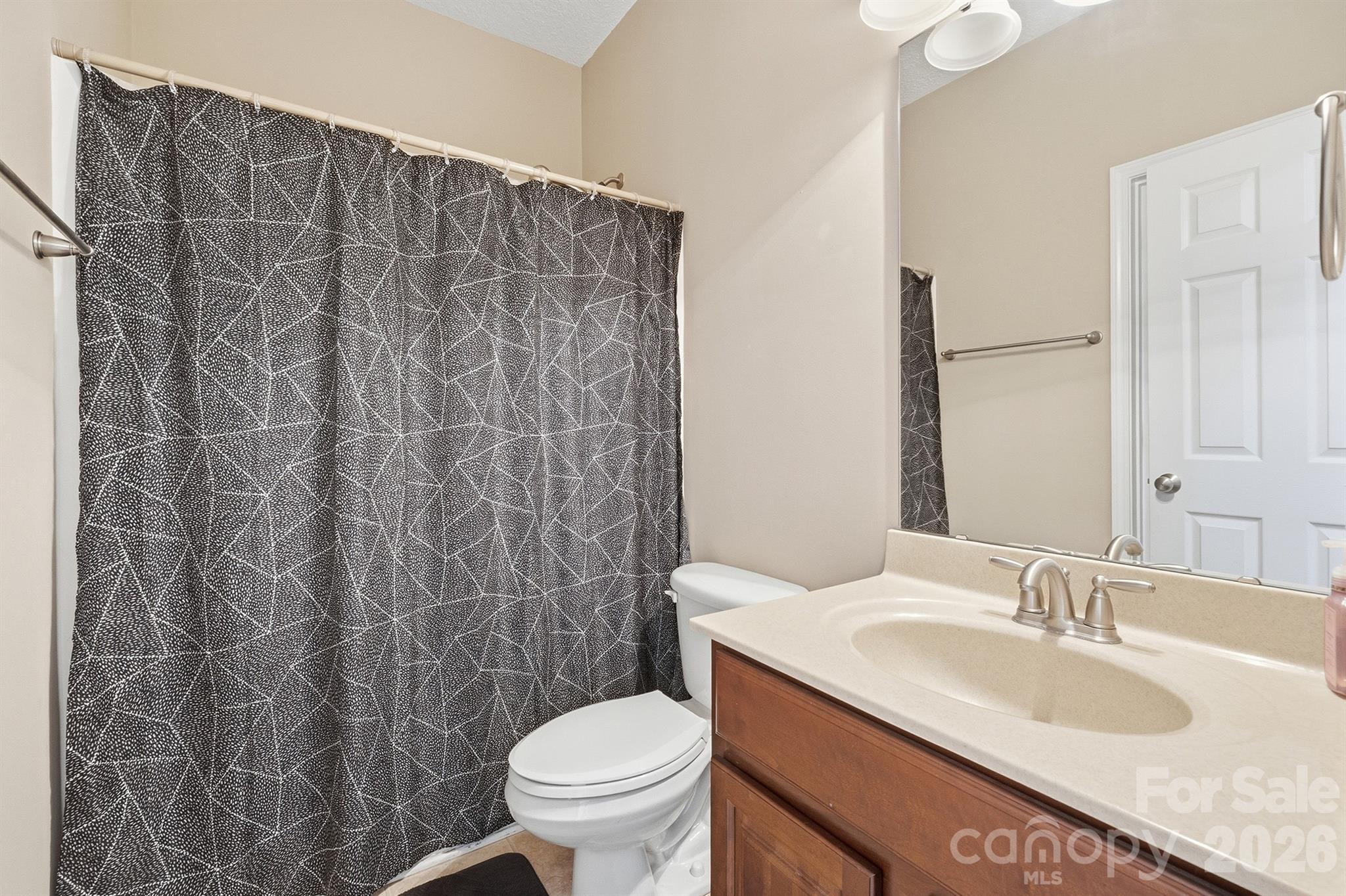 516 Shady Oaks Drive Property Photo 24