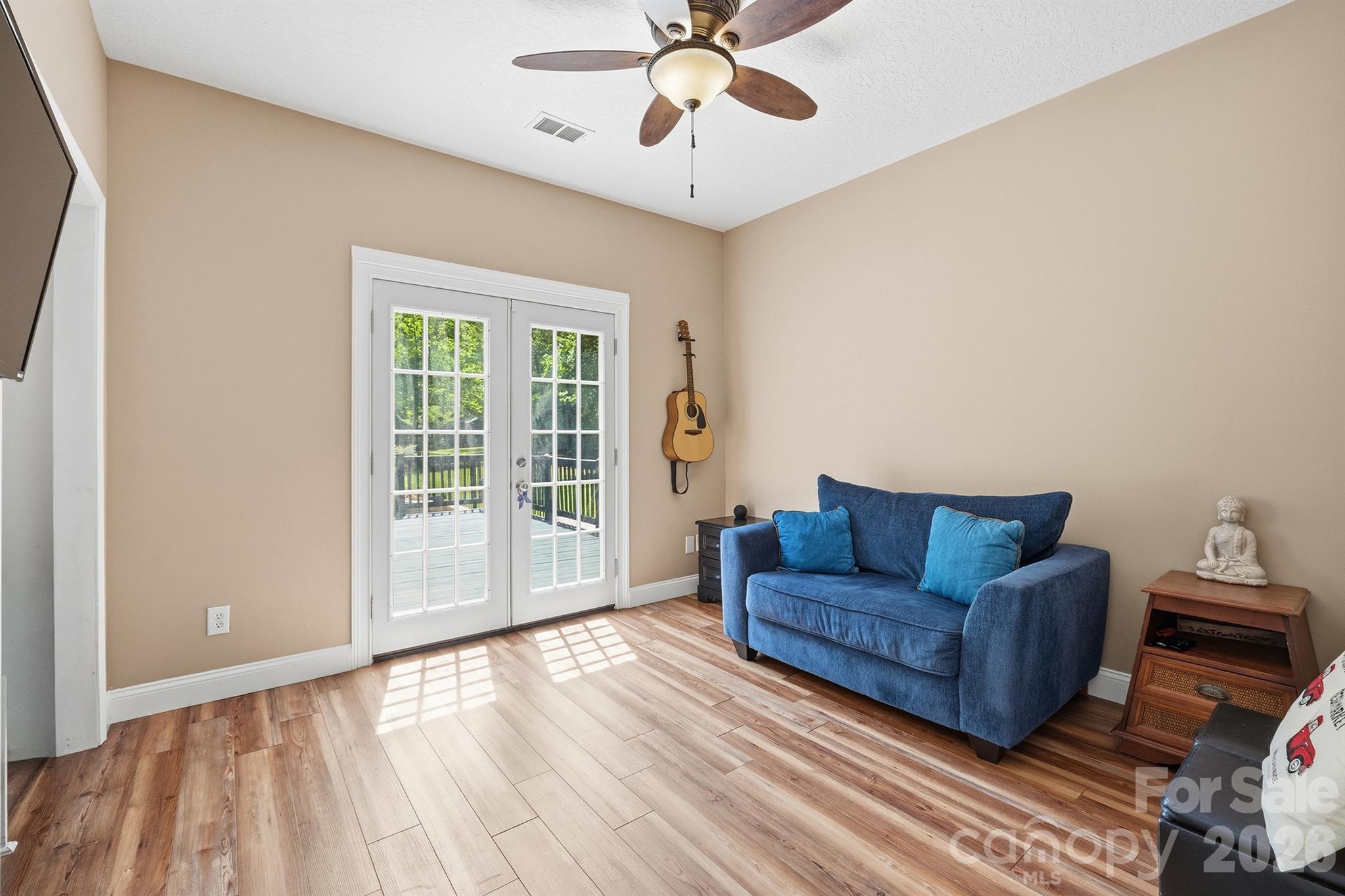 516 Shady Oaks Drive Property Photo 25