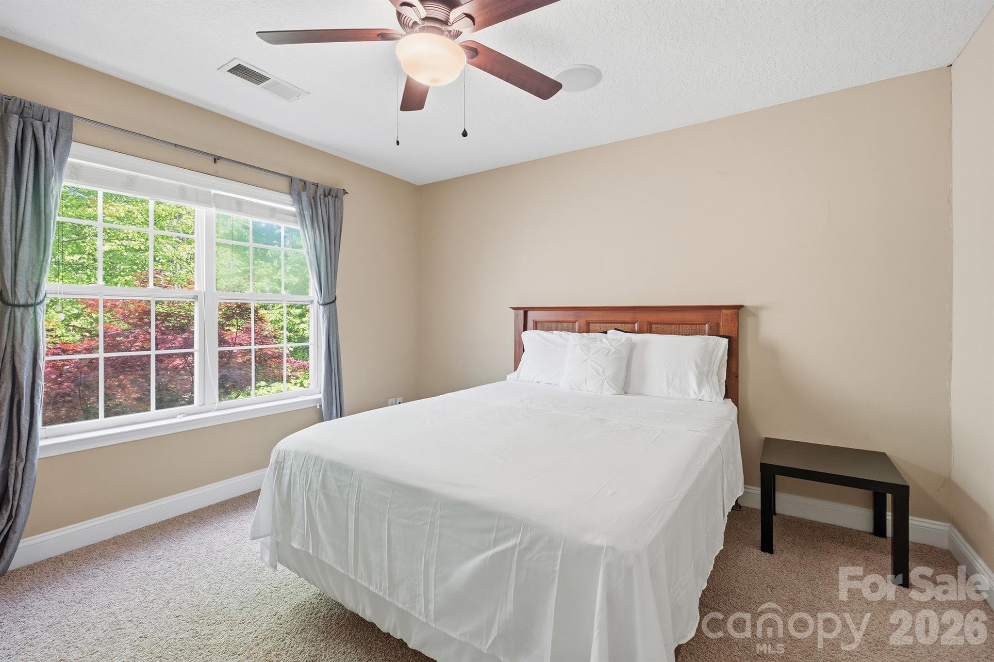 516 Shady Oaks Drive Property Photo 26