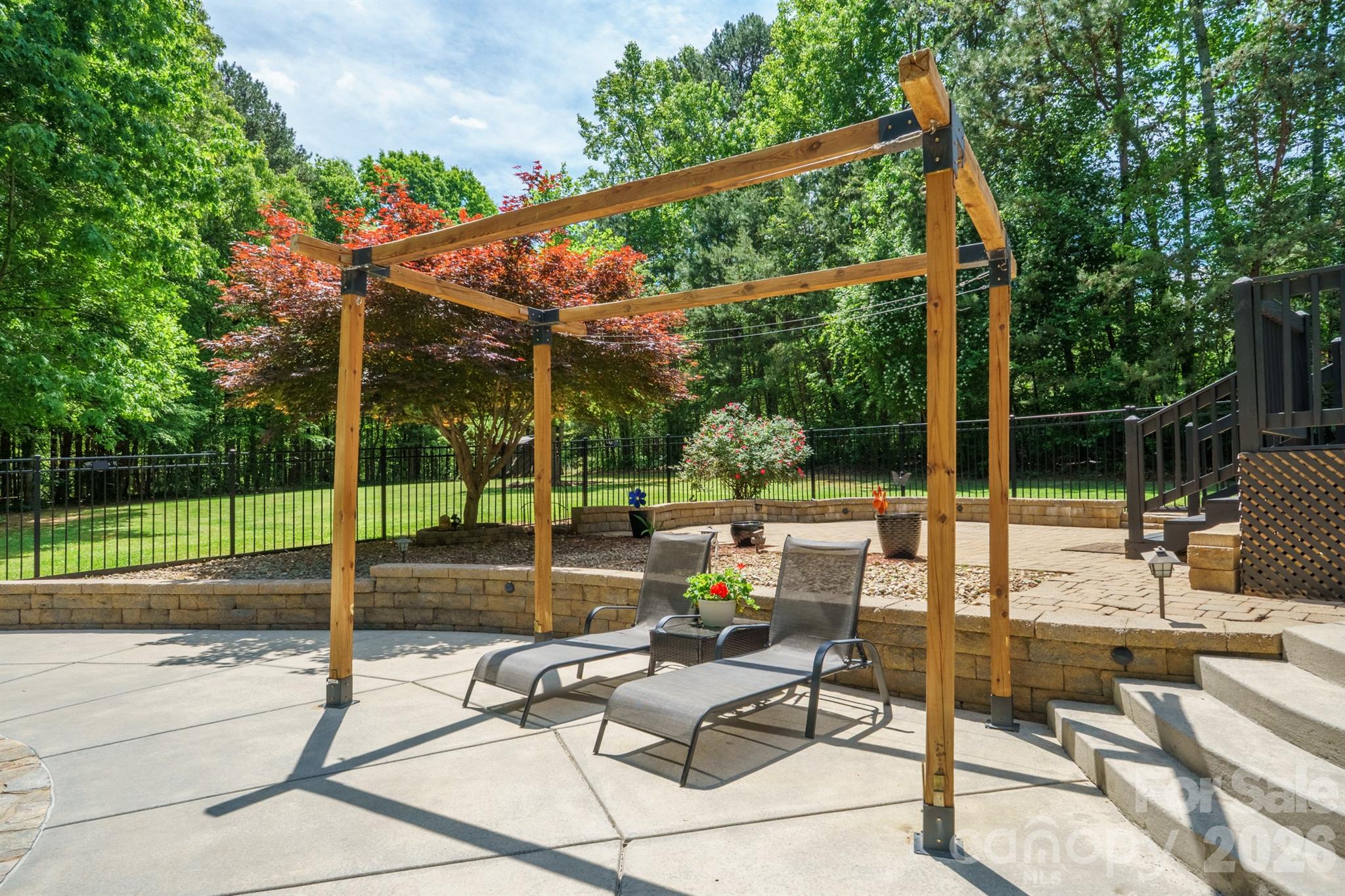 516 Shady Oaks Drive Property Photo 41