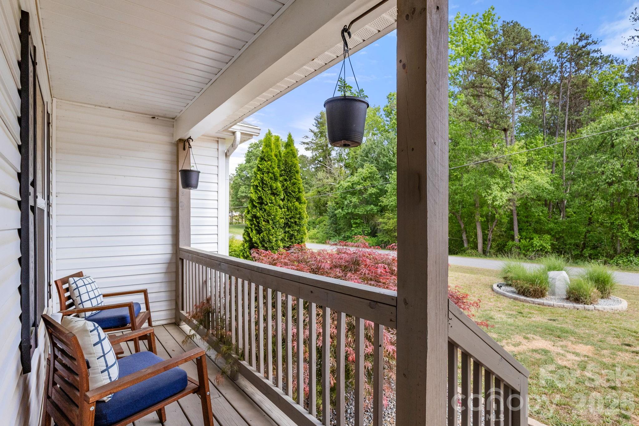 7172 Rolling Hills Drive Property Photo 9