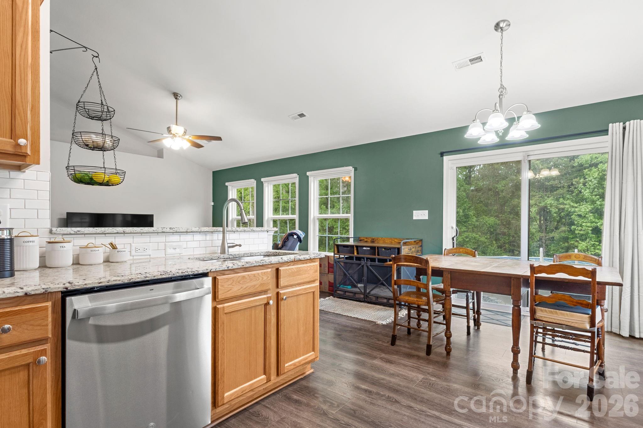 7172 Rolling Hills Drive Property Photo 15