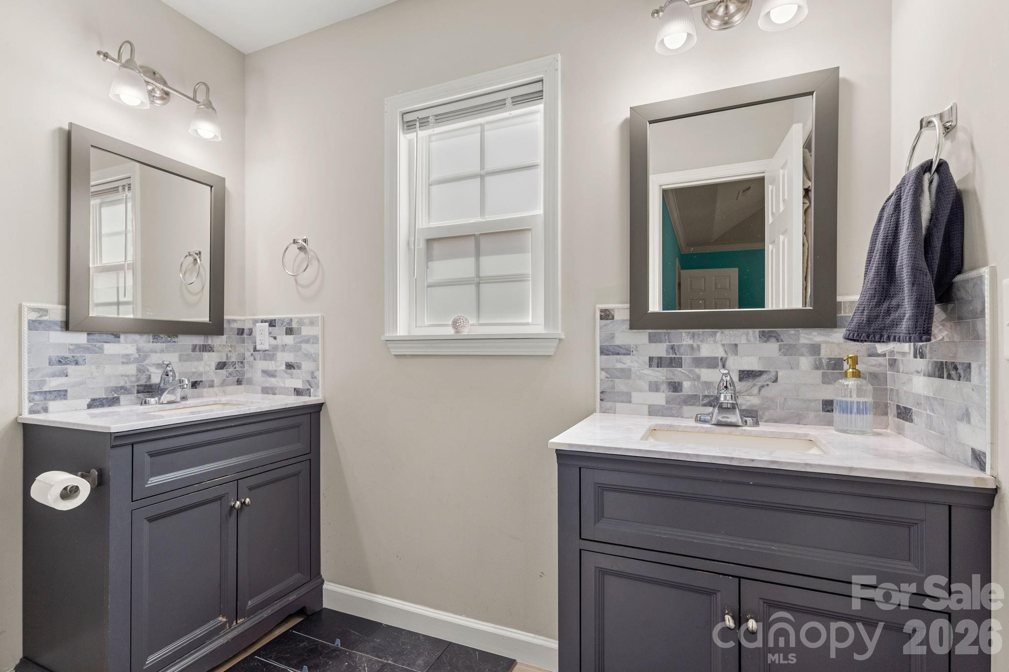 7172 Rolling Hills Drive Property Photo 21