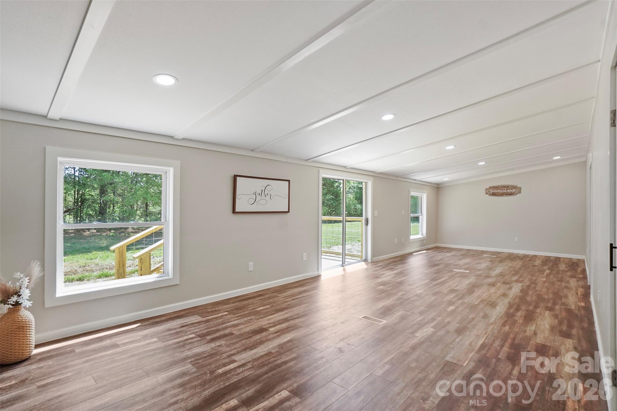 1305 Craig Drive Property Photo 9