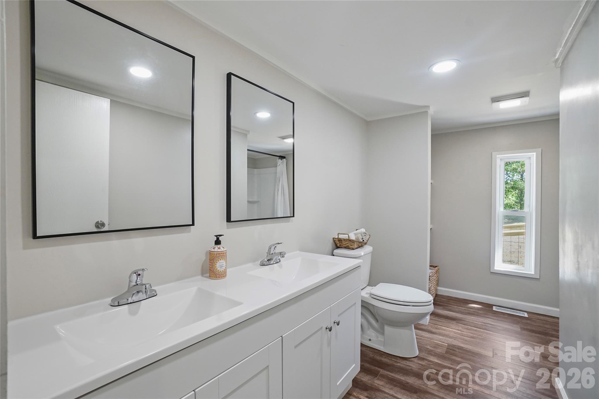 1305 Craig Drive Property Photo 14