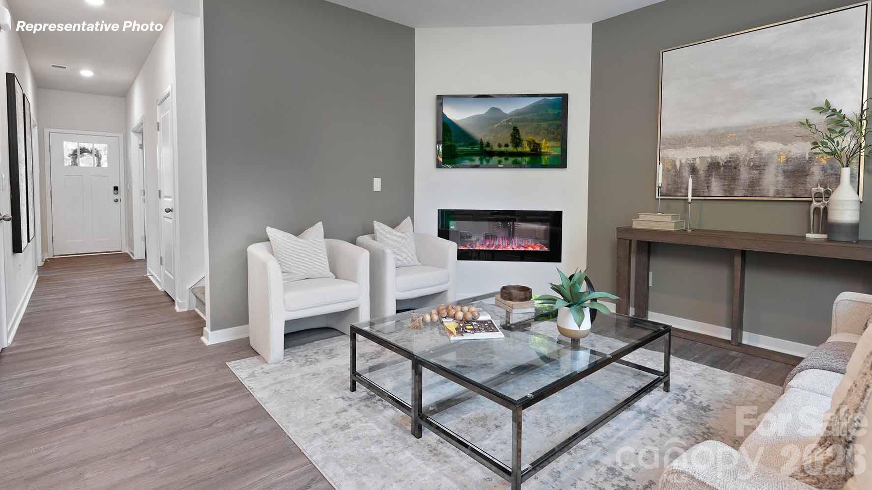 646 Dazzle Loop Property Photo 9