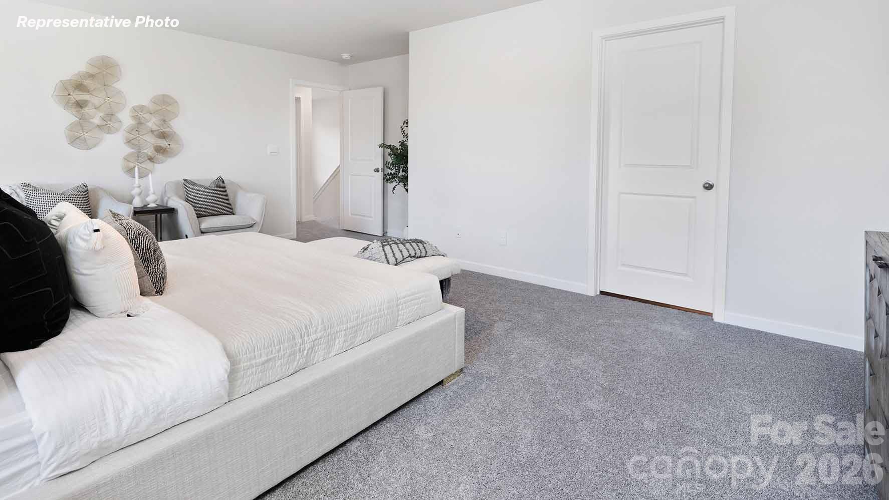 646 Dazzle Loop Property Photo 13