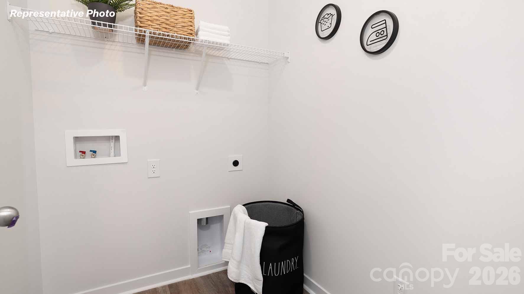646 Dazzle Loop Property Photo 23