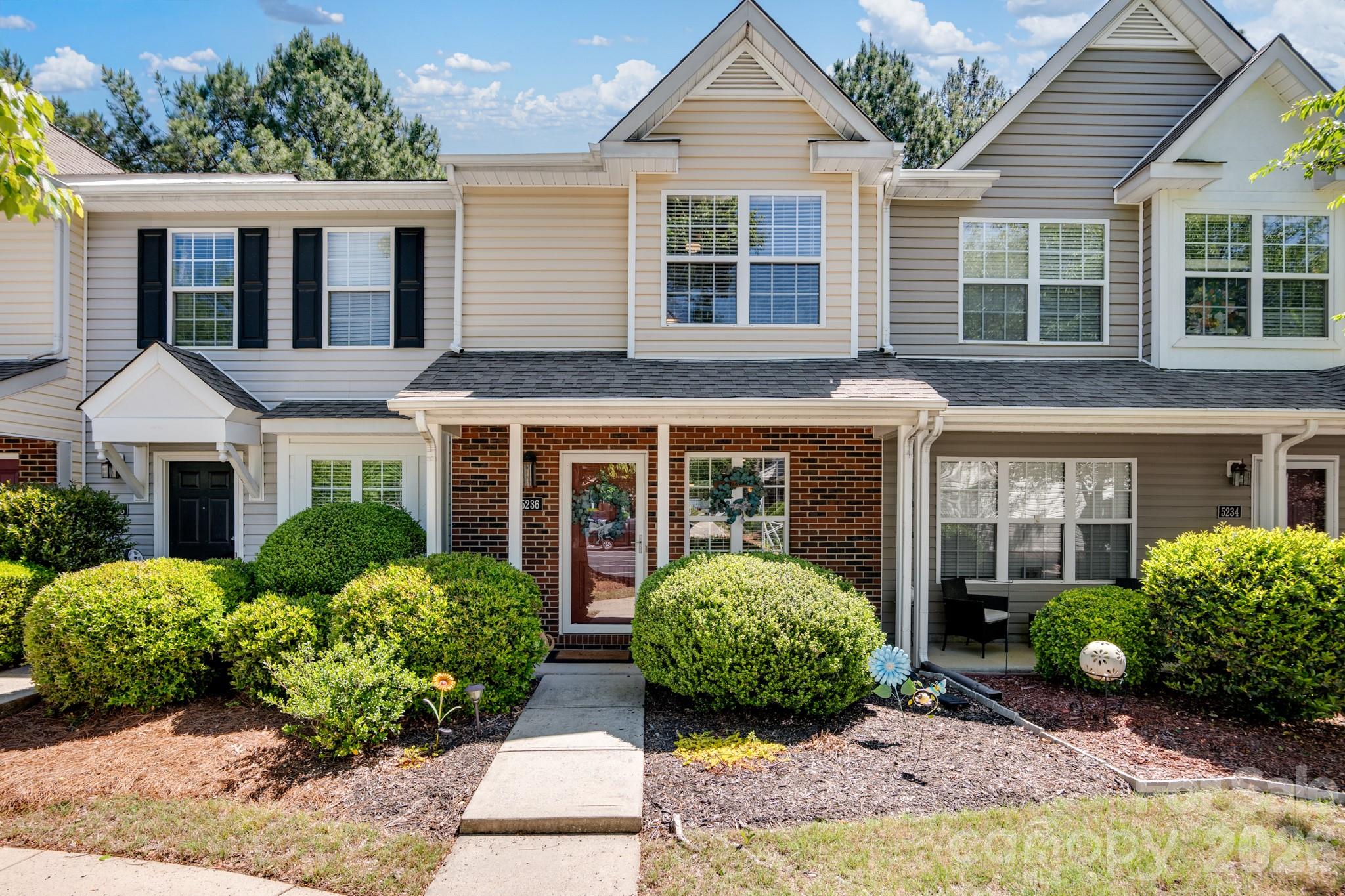 5236 Avon Court Property Photo 1