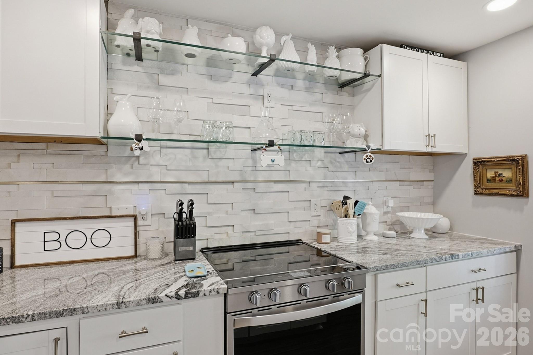 5236 Avon Court Property Photo 10