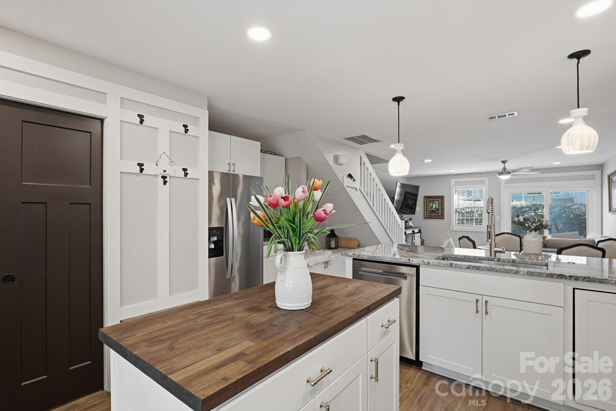 5236 Avon Court Property Photo 12