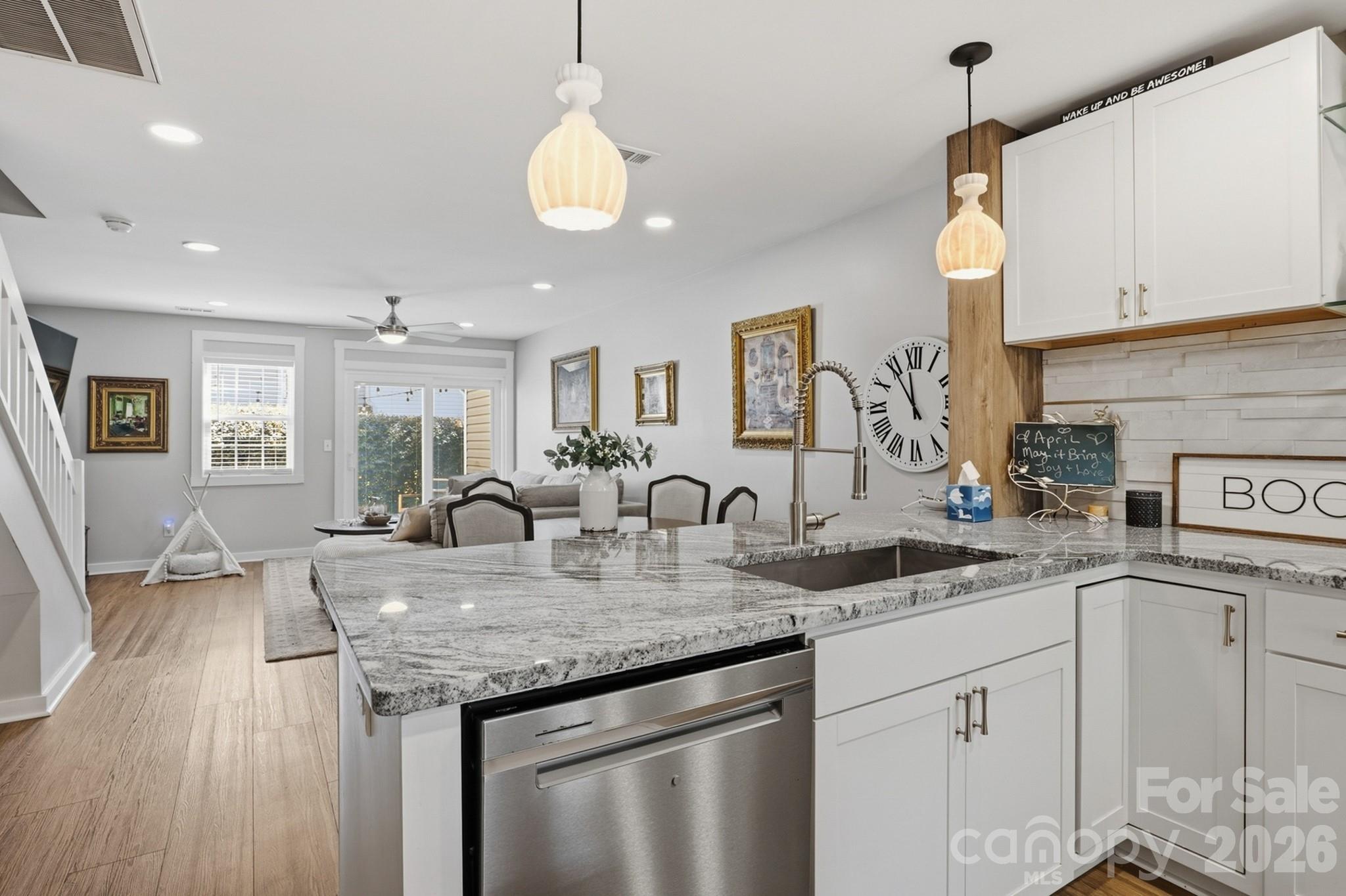5236 Avon Court Property Photo 13