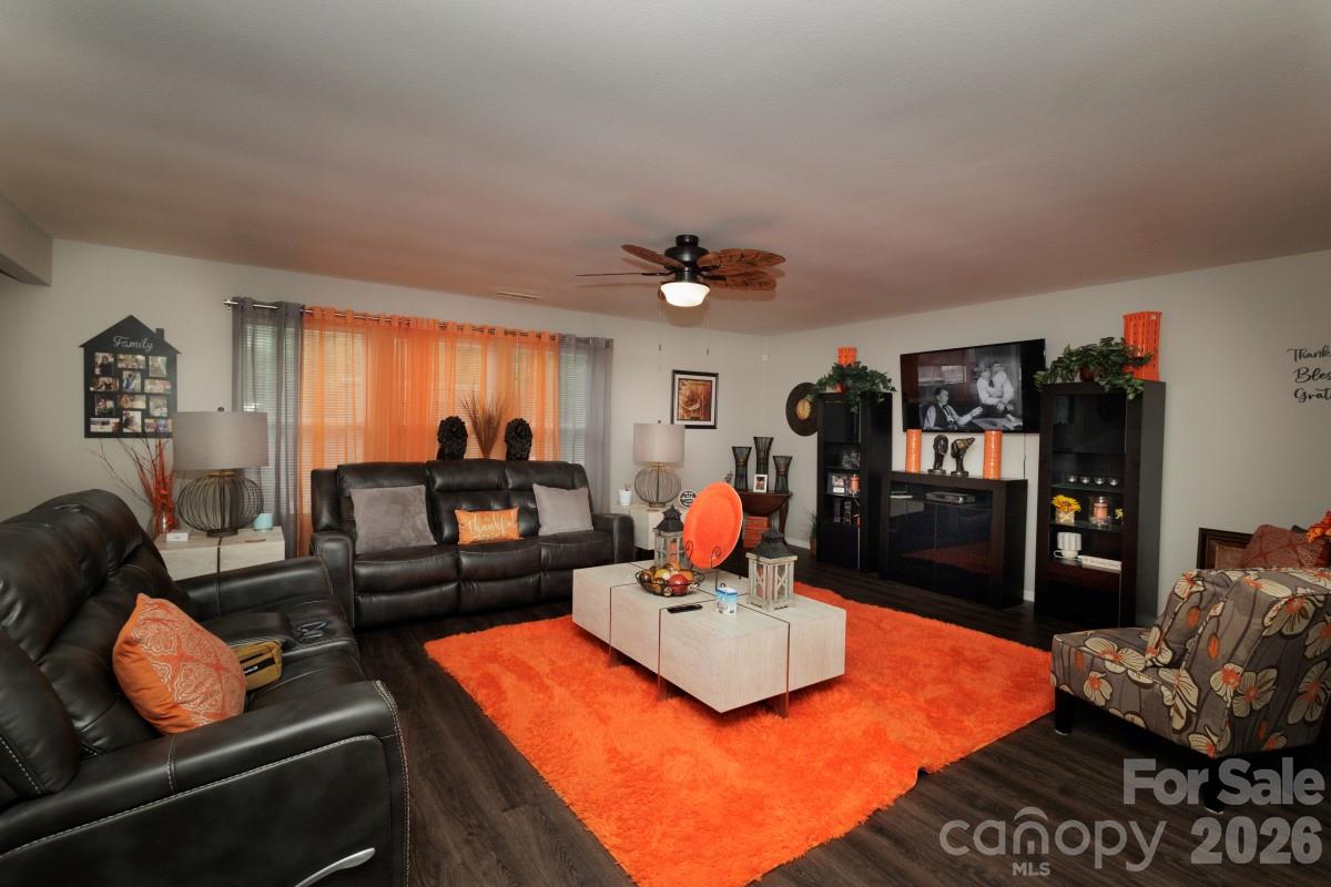 6135 Blue Ash Lane 471 Property Photo 11