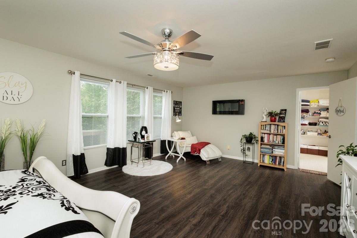 6135 Blue Ash Lane 471 Property Photo 22