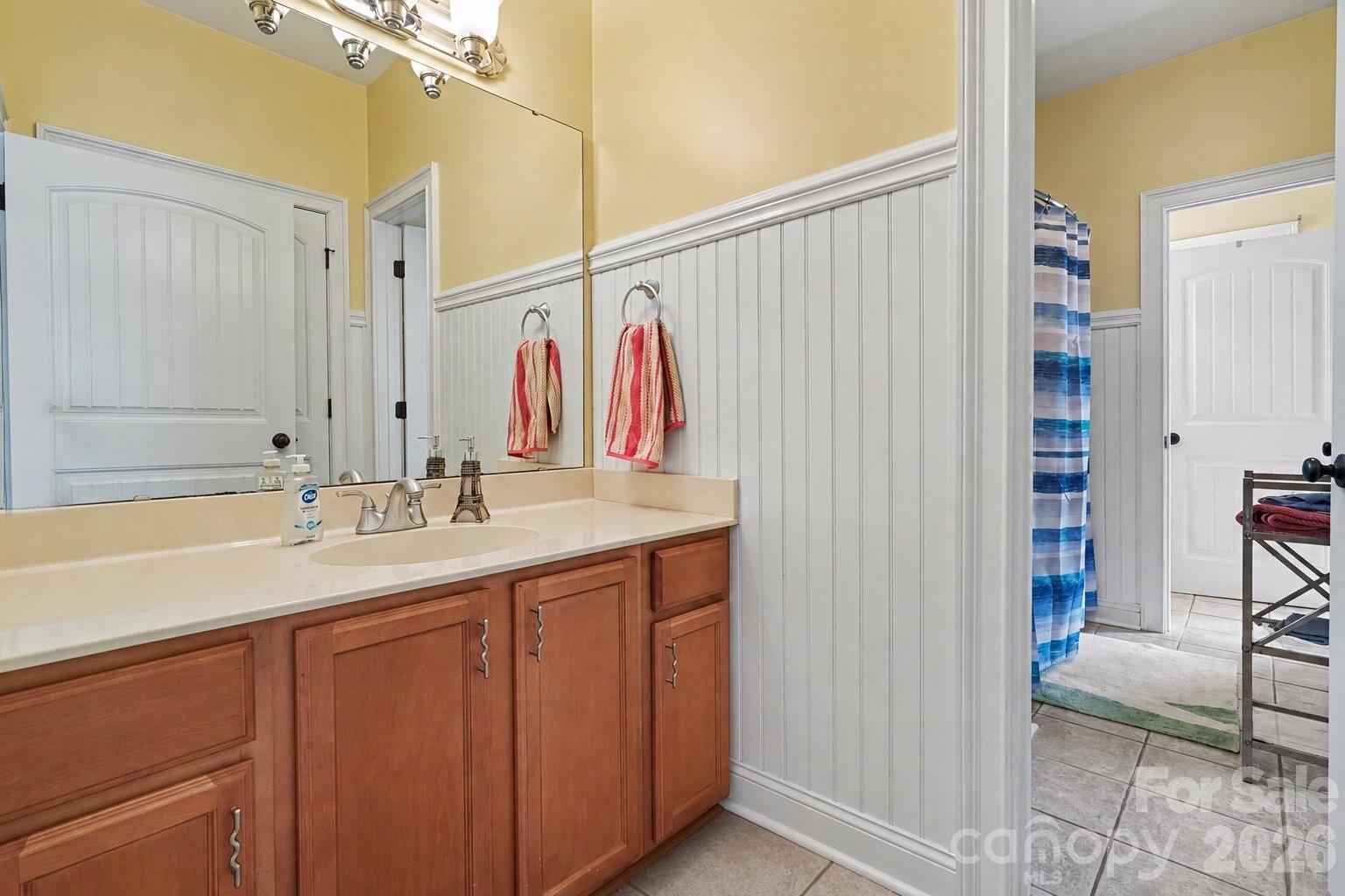 507 Crown Court Property Photo 17