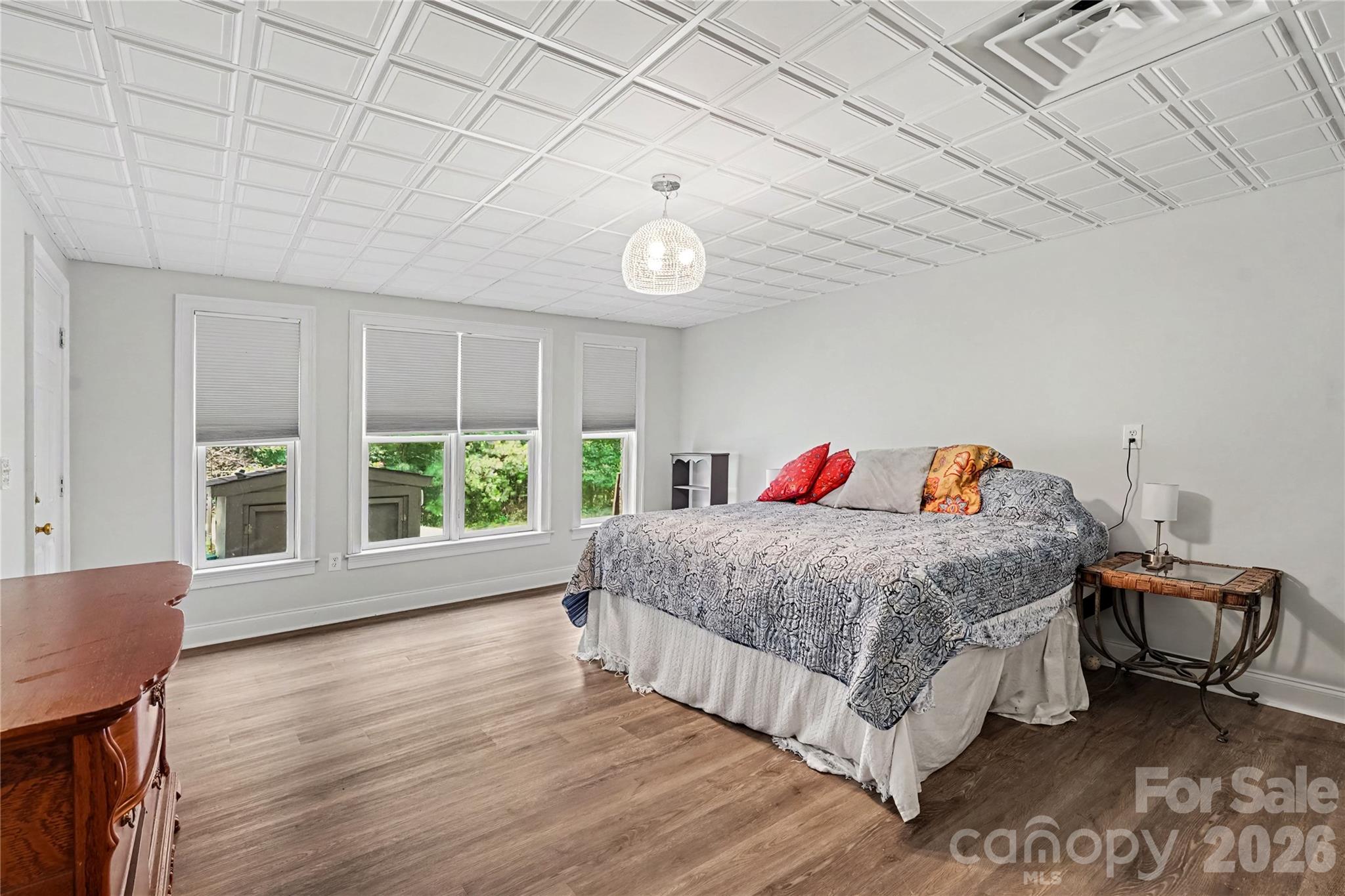 507 Crown Court Property Photo 20