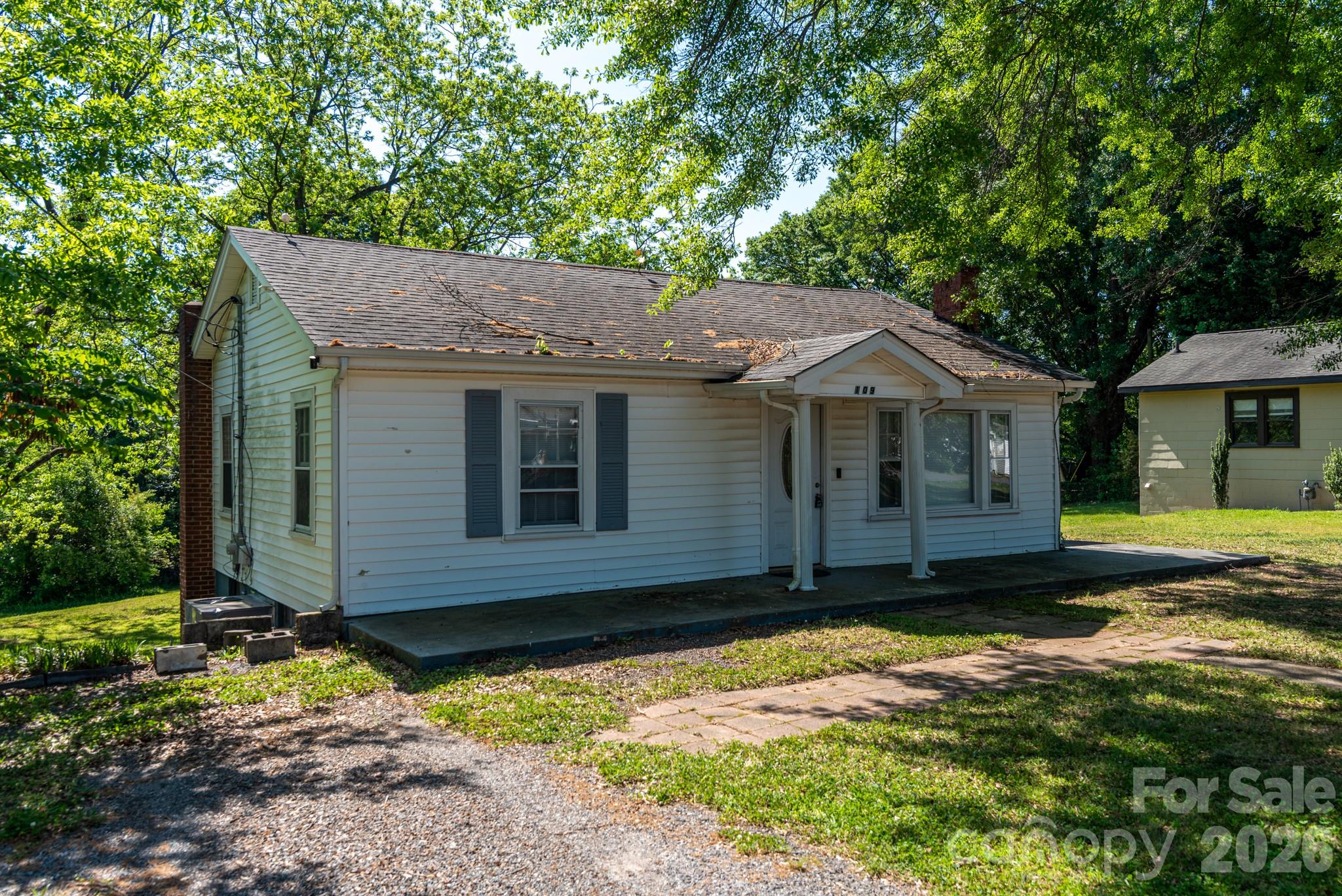 109 Hillcrest Drive Property Photo 3