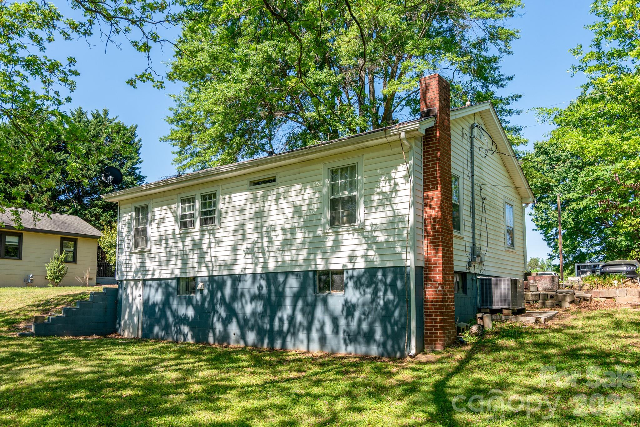 109 Hillcrest Drive Property Photo 8