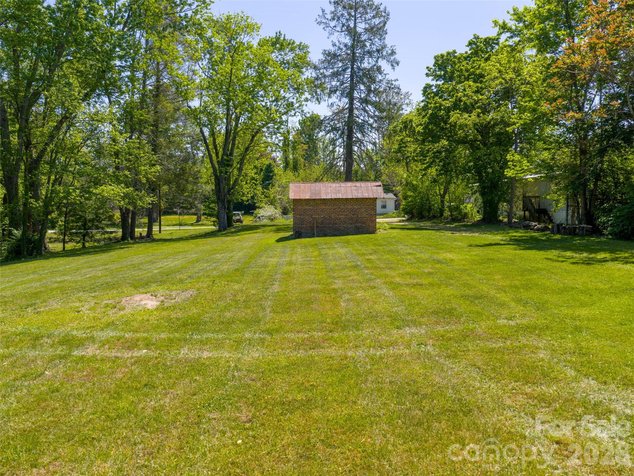 122 Glover Street Property Photo 5
