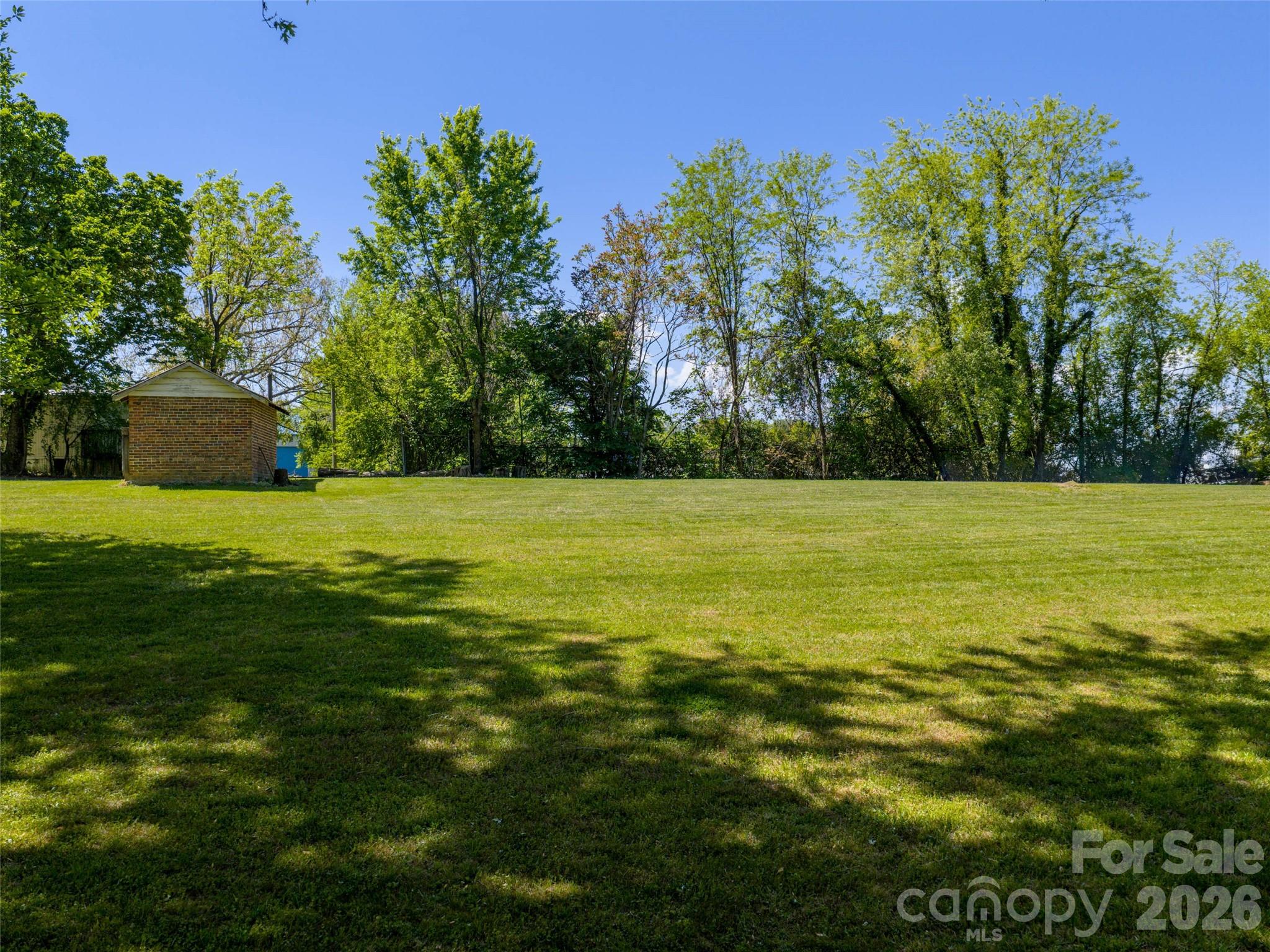 122 Glover Street Property Photo 6