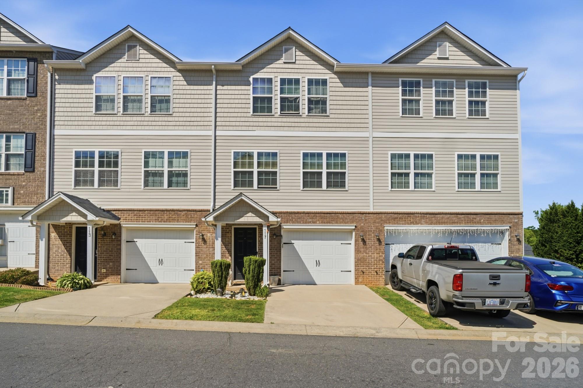 117 Langhorne Drive Property Photo 1