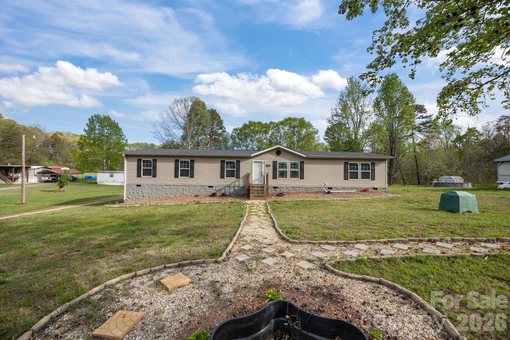 188 Low Lane Property Photo 4