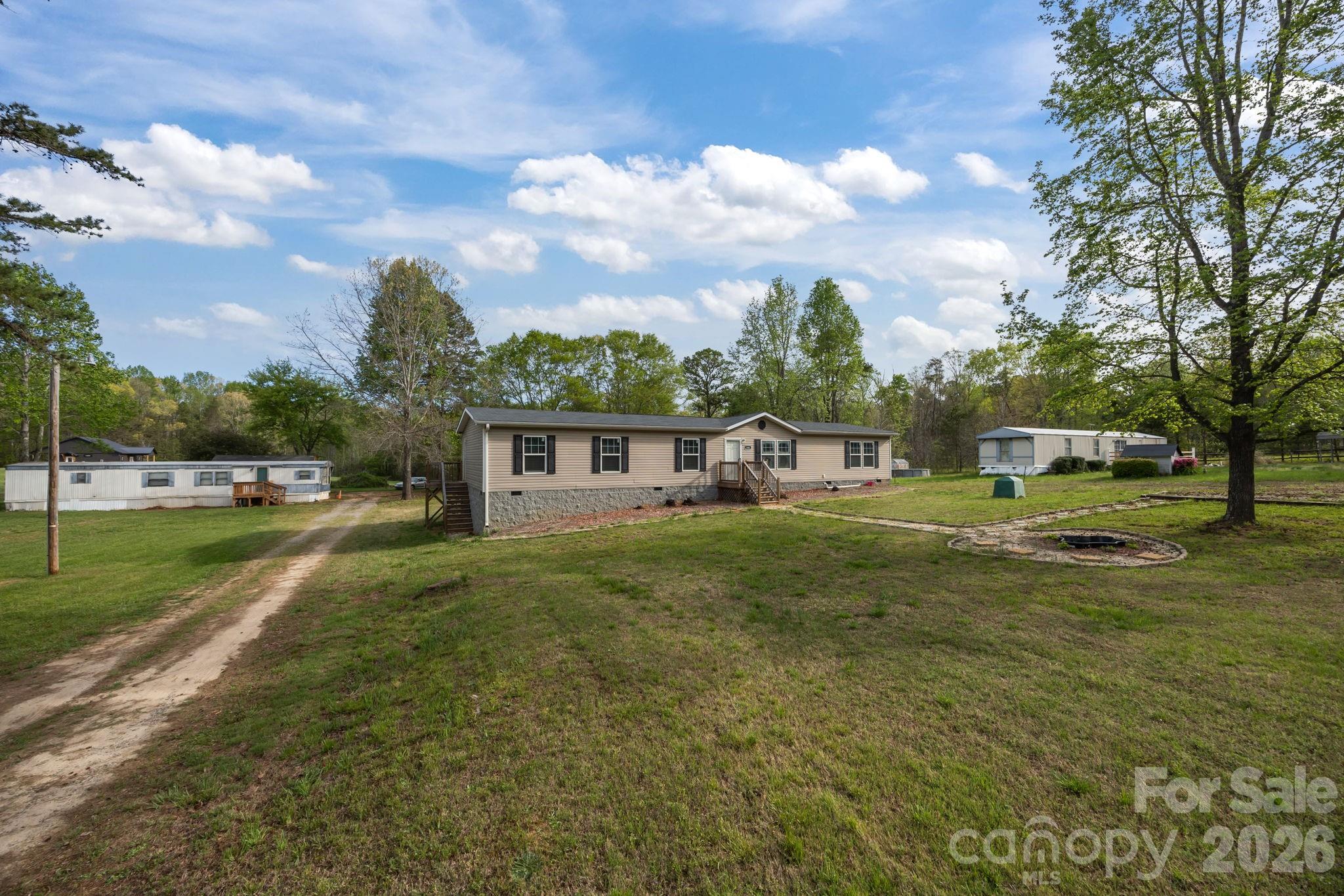188 Low Lane Property Photo 8