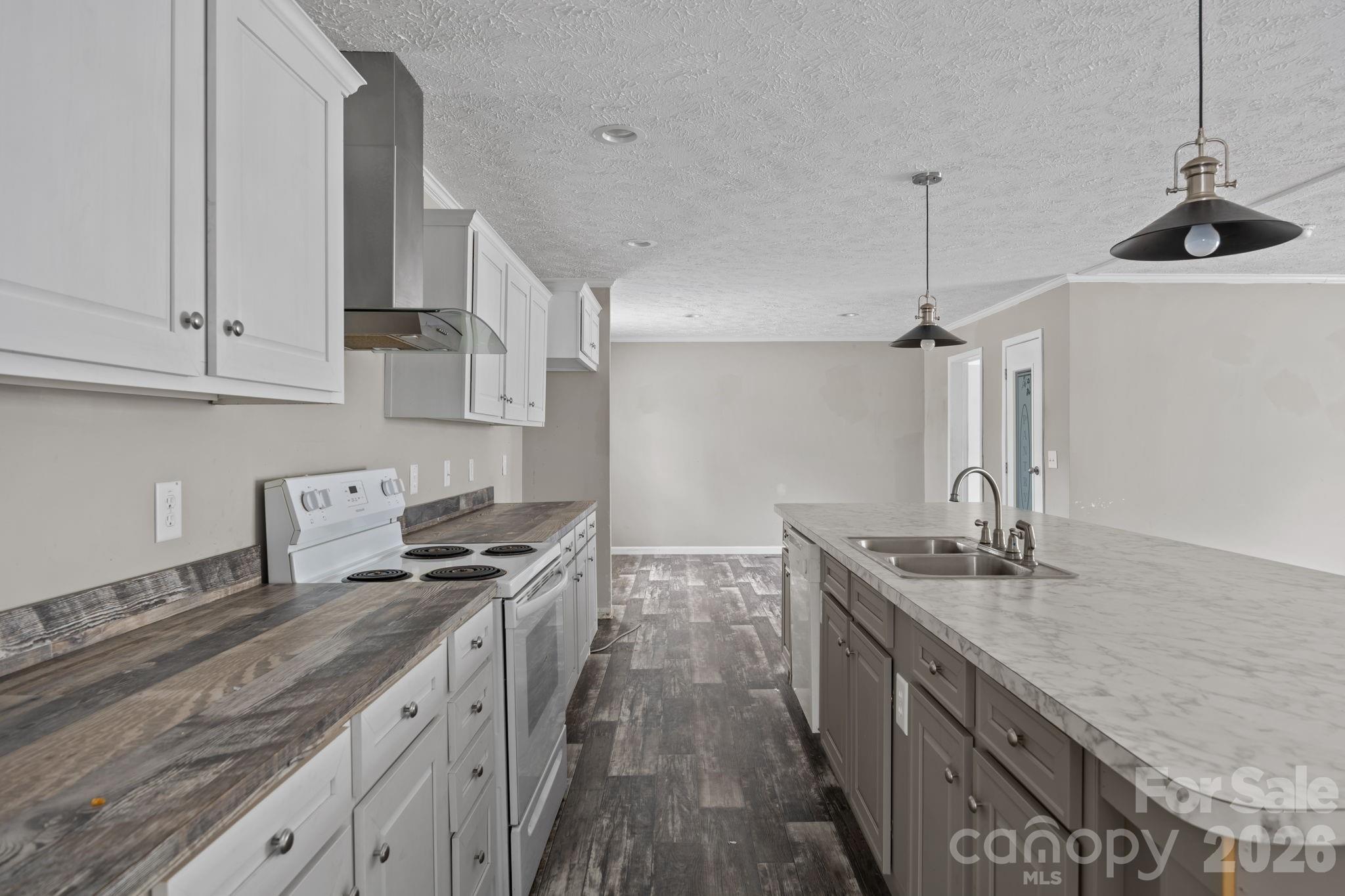 188 Low Lane Property Photo 17