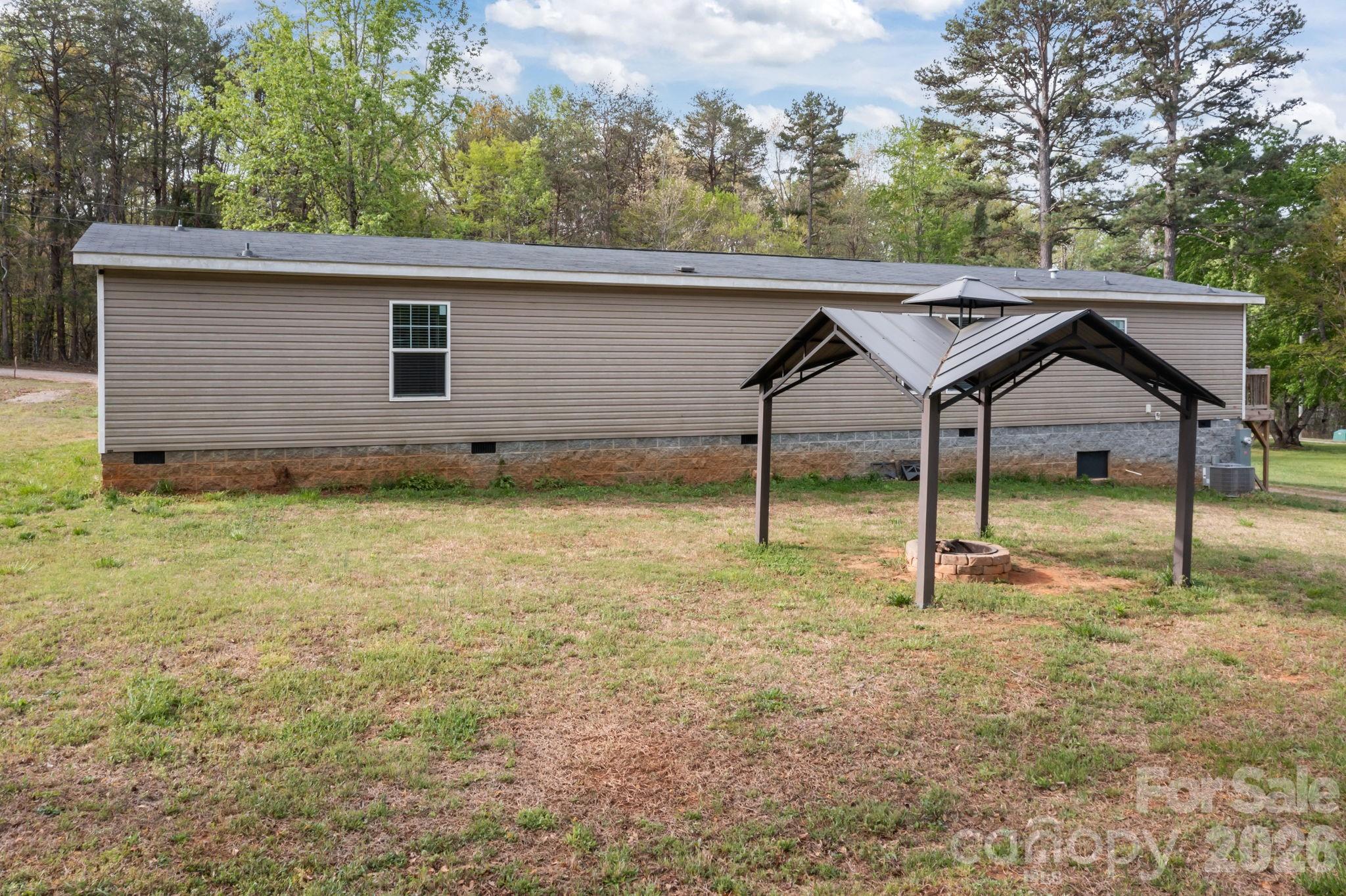 188 Low Lane Property Photo 35