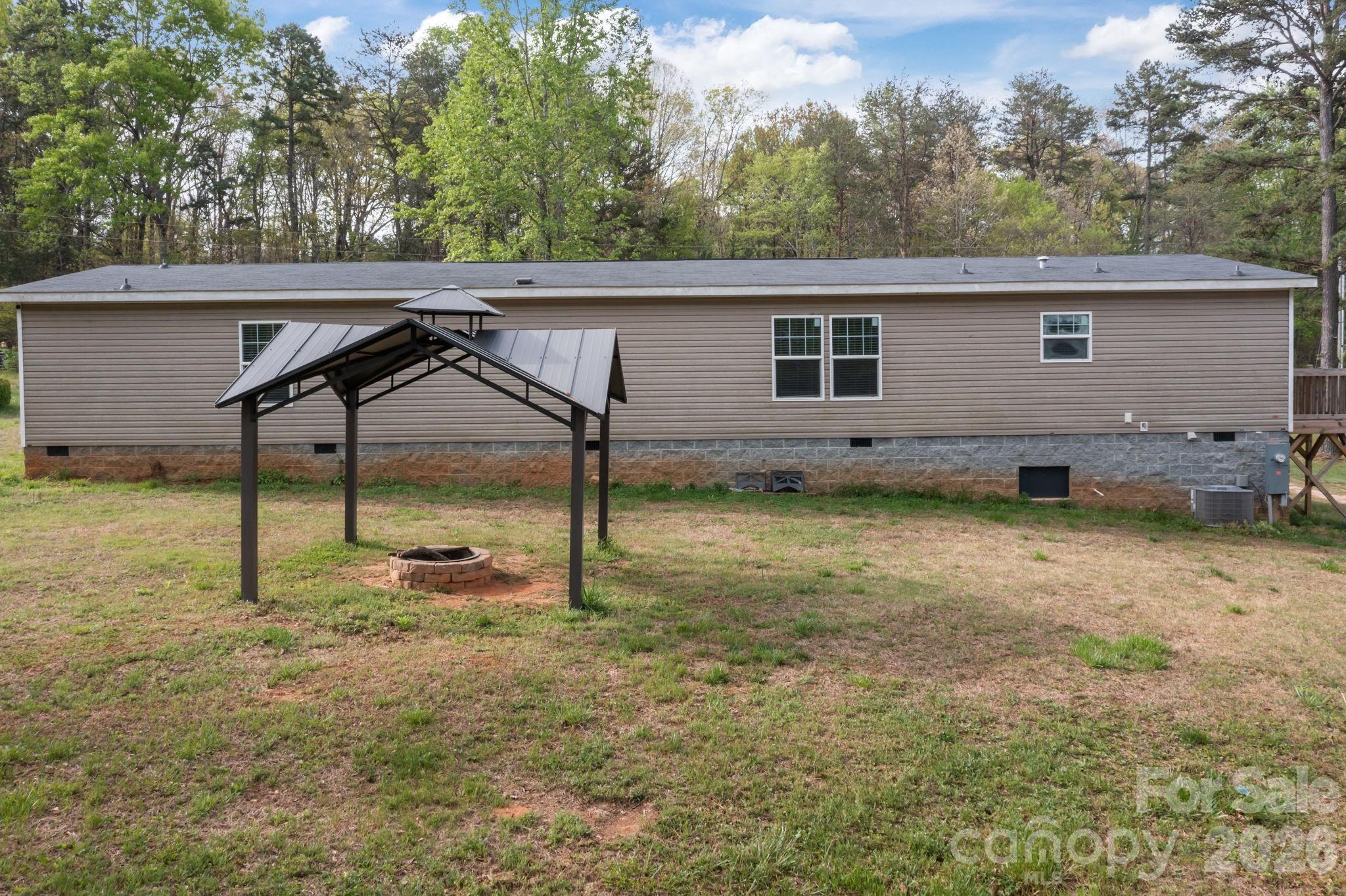 188 Low Lane Property Photo 36
