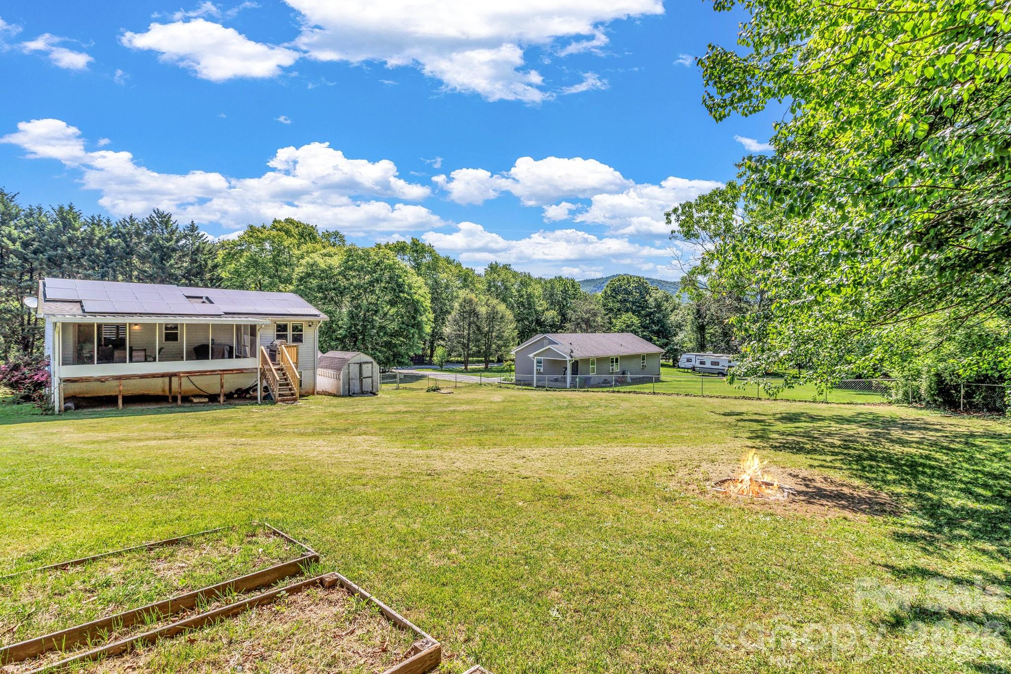 13 Spring Lake Drive Property Photo 4