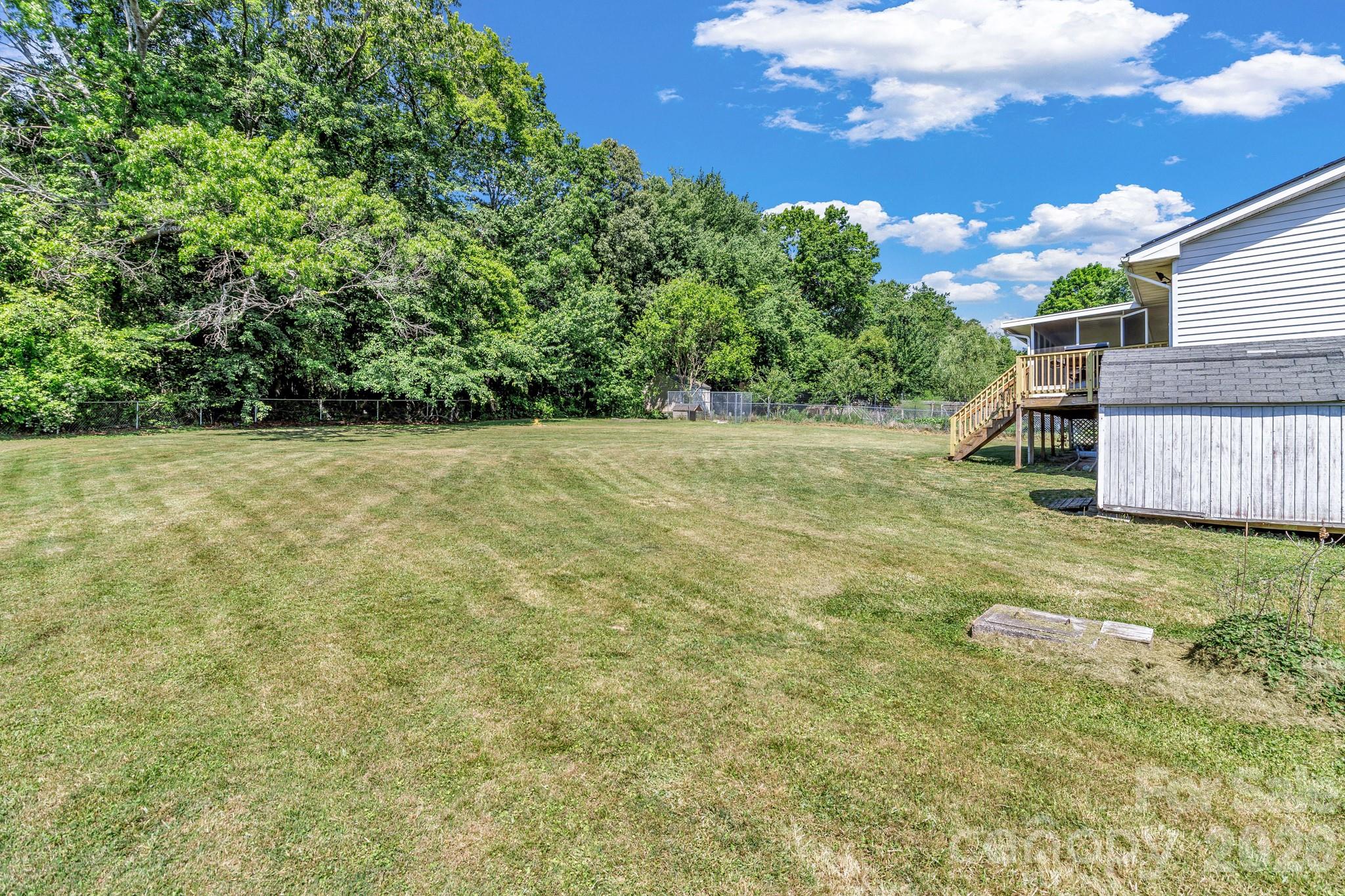 13 Spring Lake Drive Property Photo 5