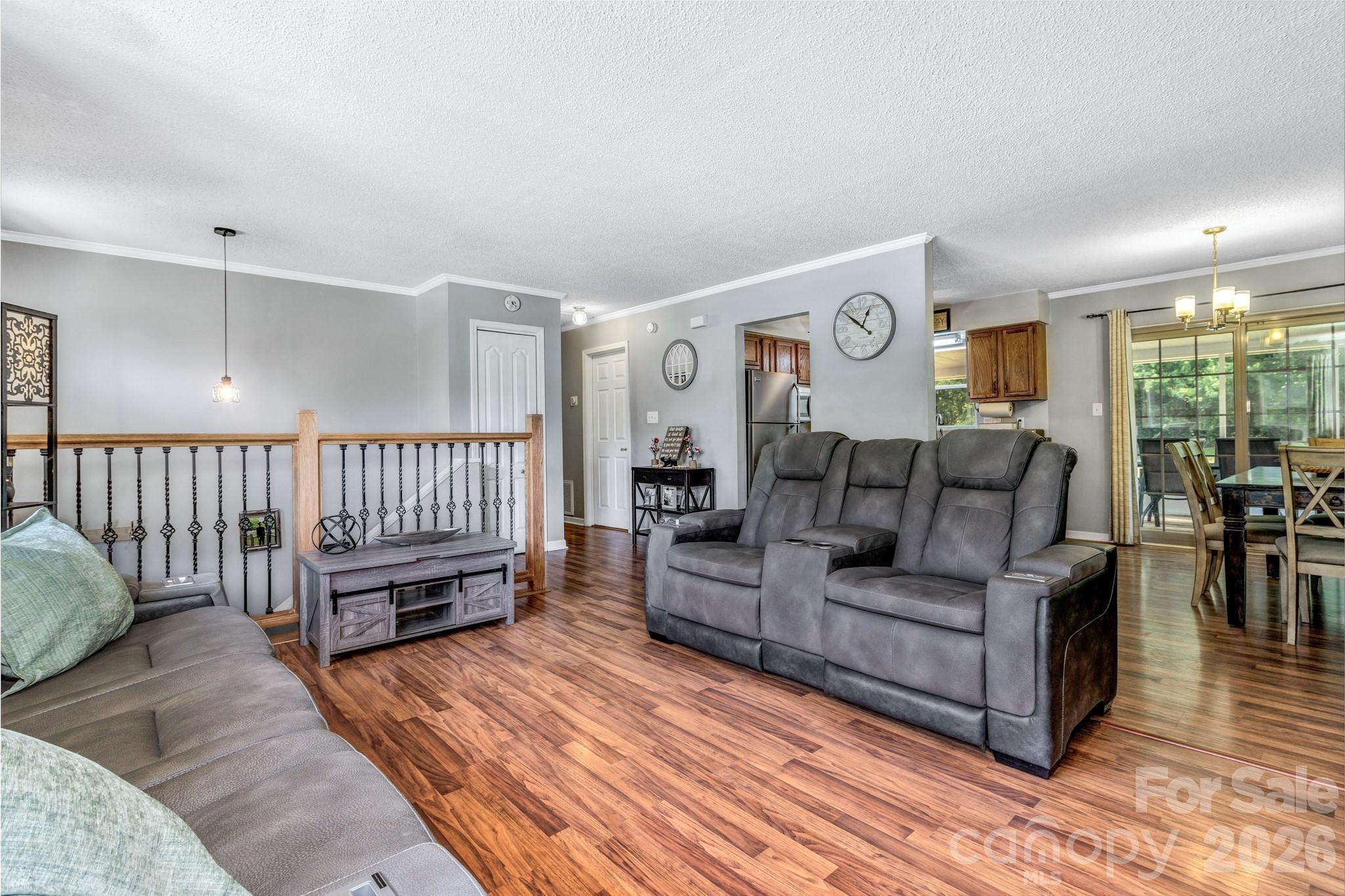 13 Spring Lake Drive Property Photo 10