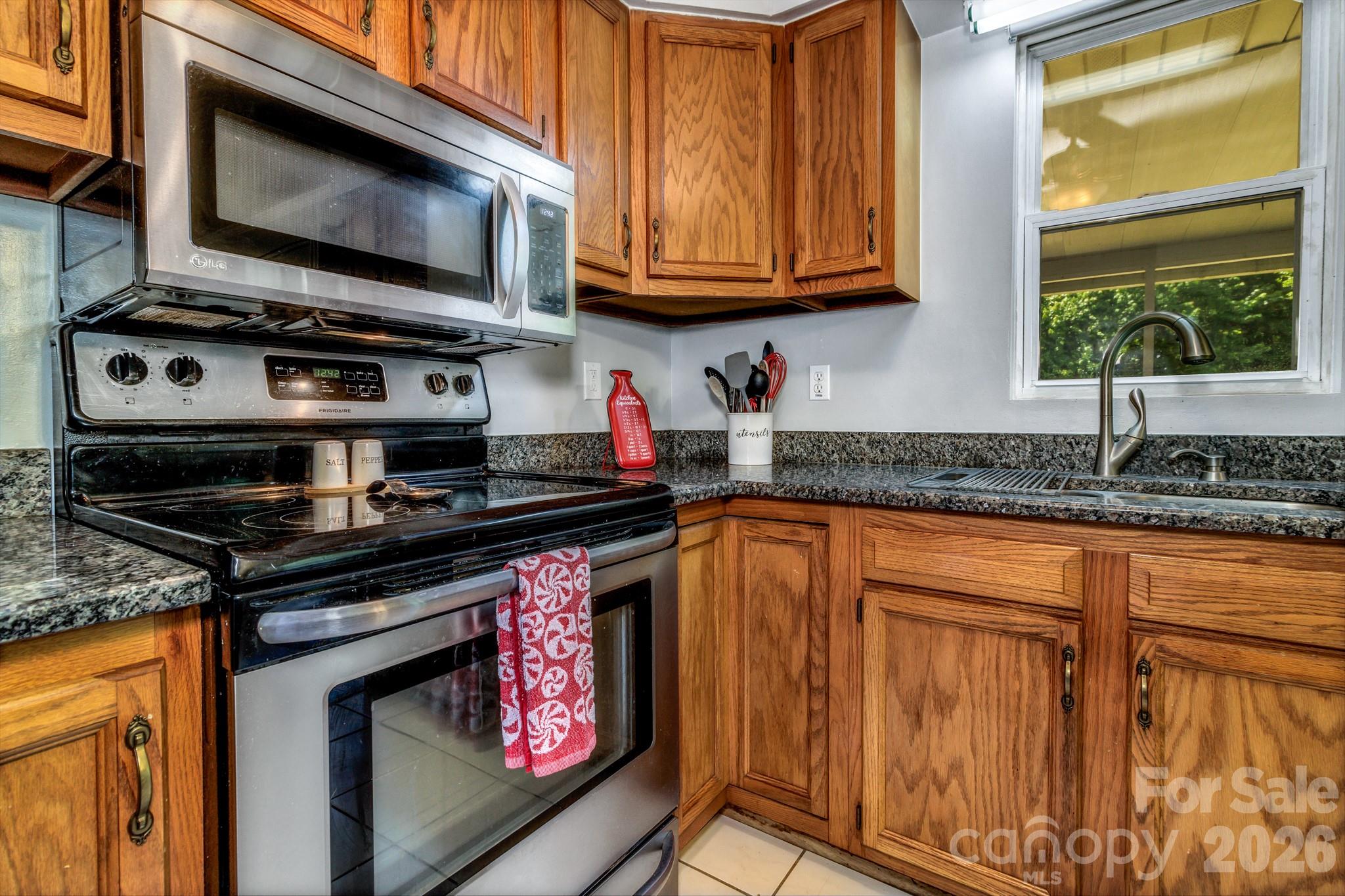 13 Spring Lake Drive Property Photo 16