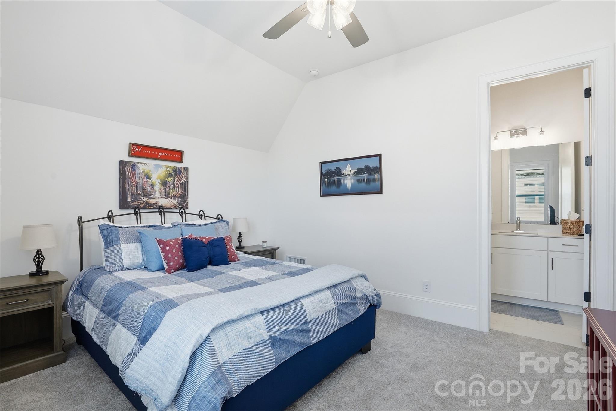 1124 Mesa Way Property Photo 31