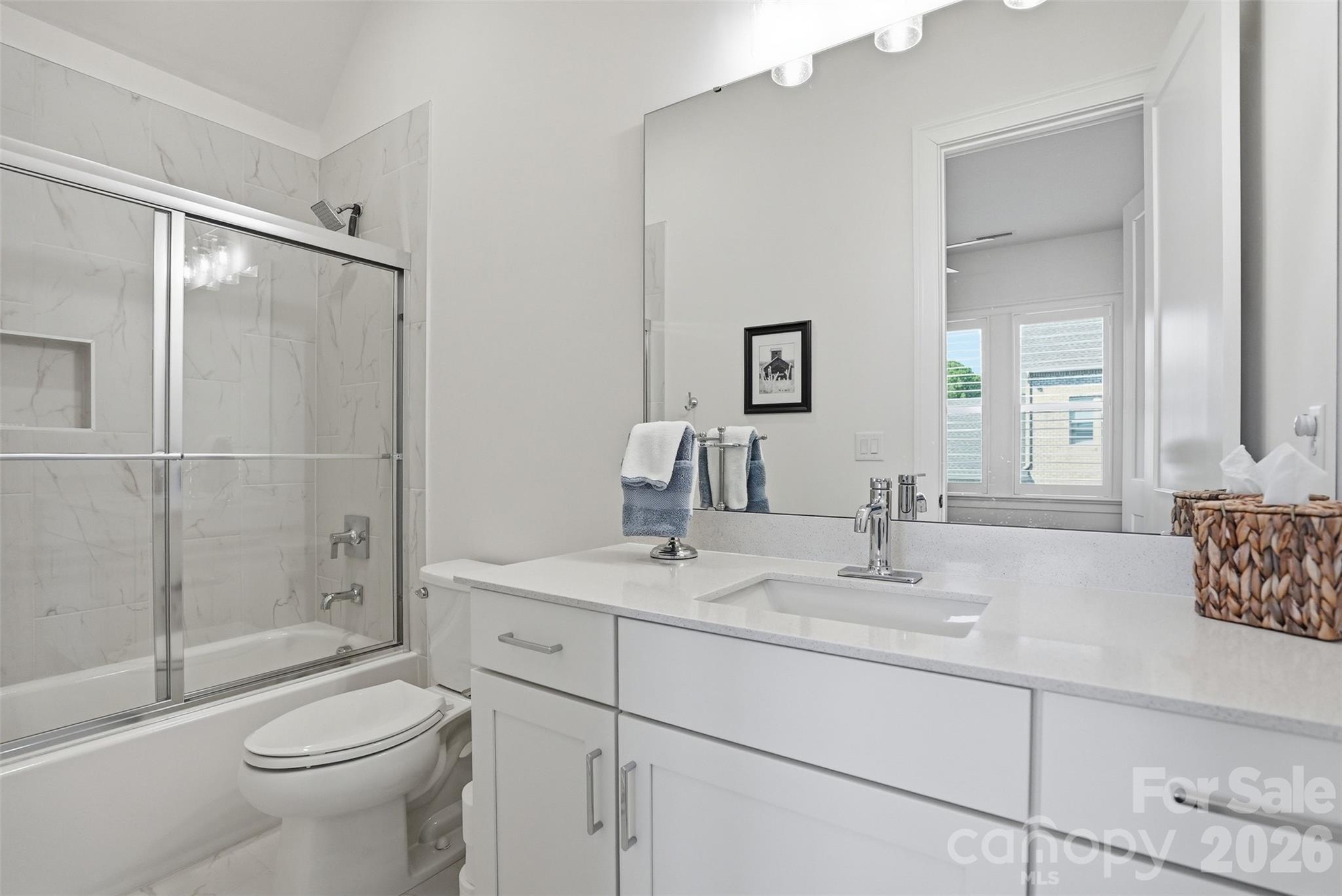 1124 Mesa Way Property Photo 32