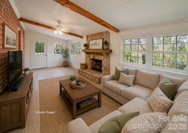 1421 Windsor Street Property Photo 7