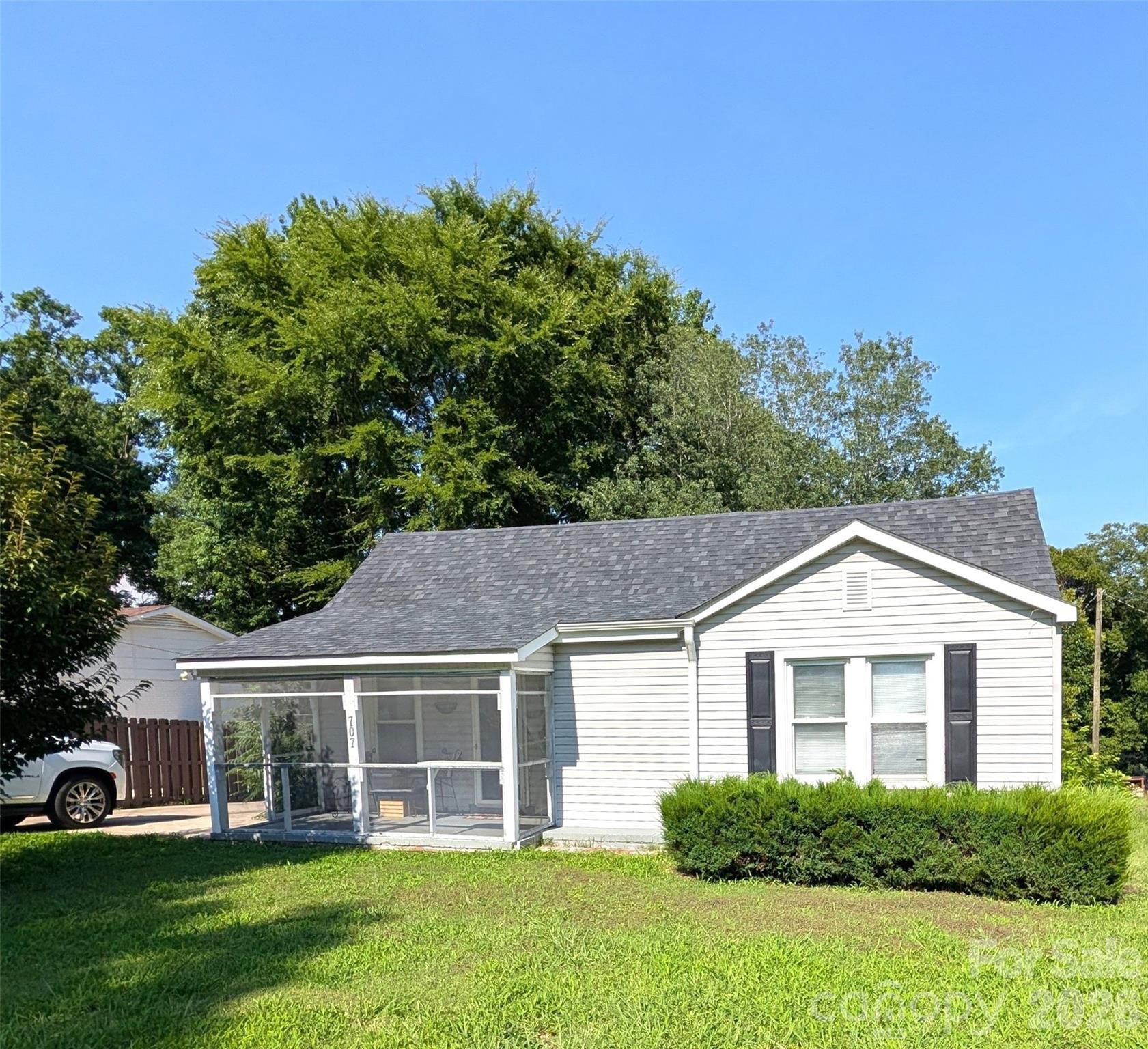 707 Oakshade Avenue 51 Property Photo 1