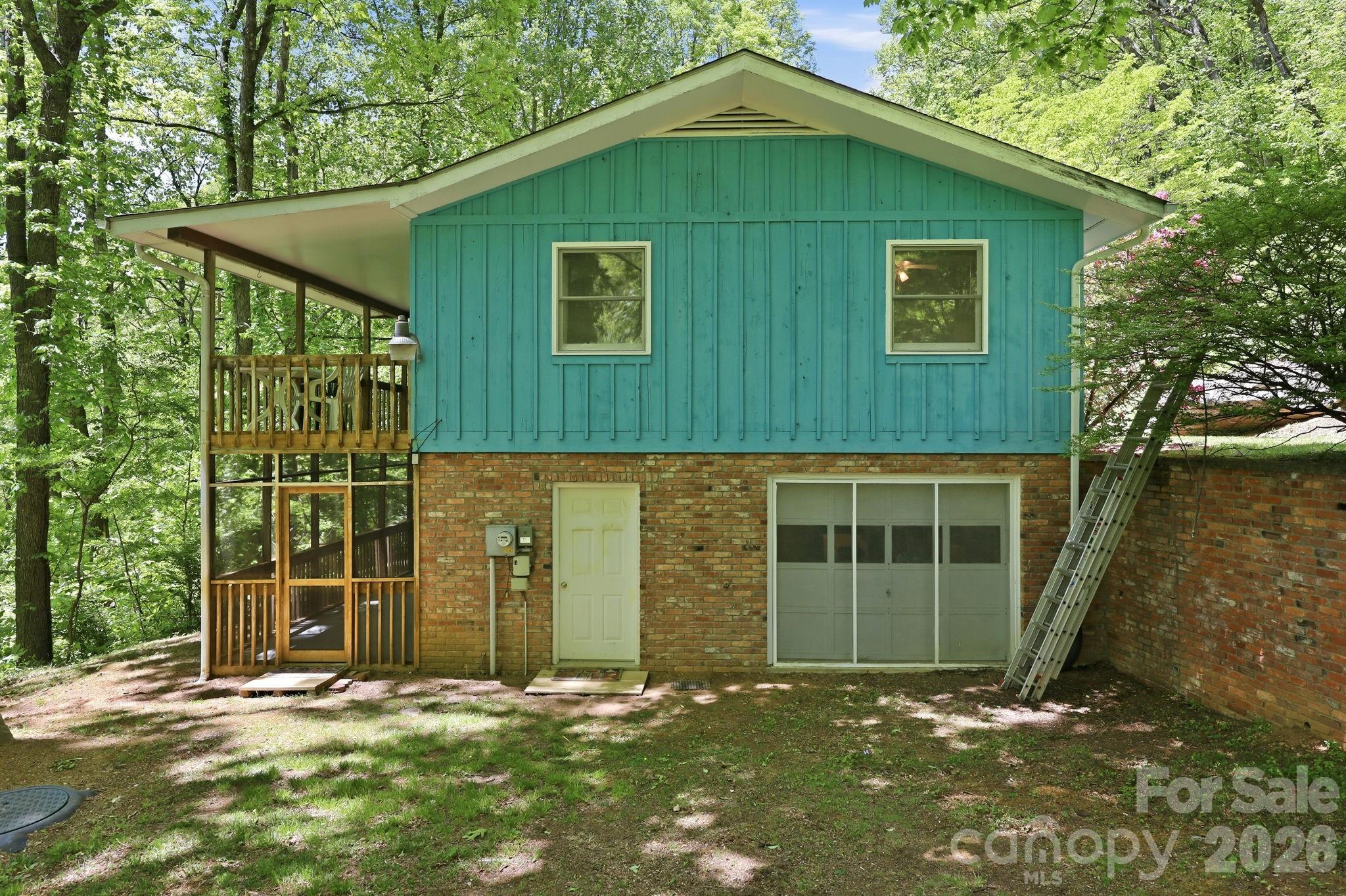 169 Sleepy Hollow Lane Property Photo 6