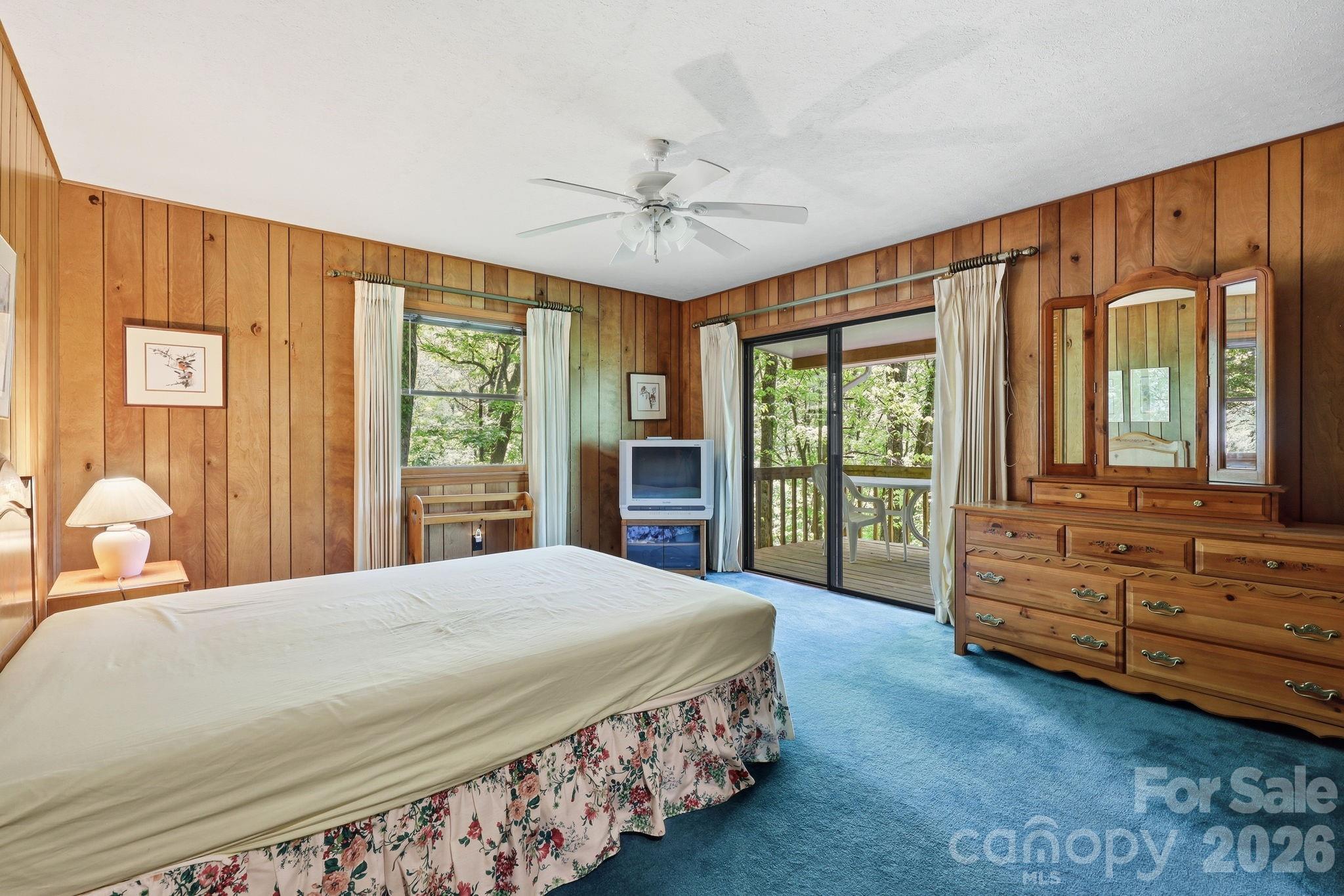 169 Sleepy Hollow Lane Property Photo 18