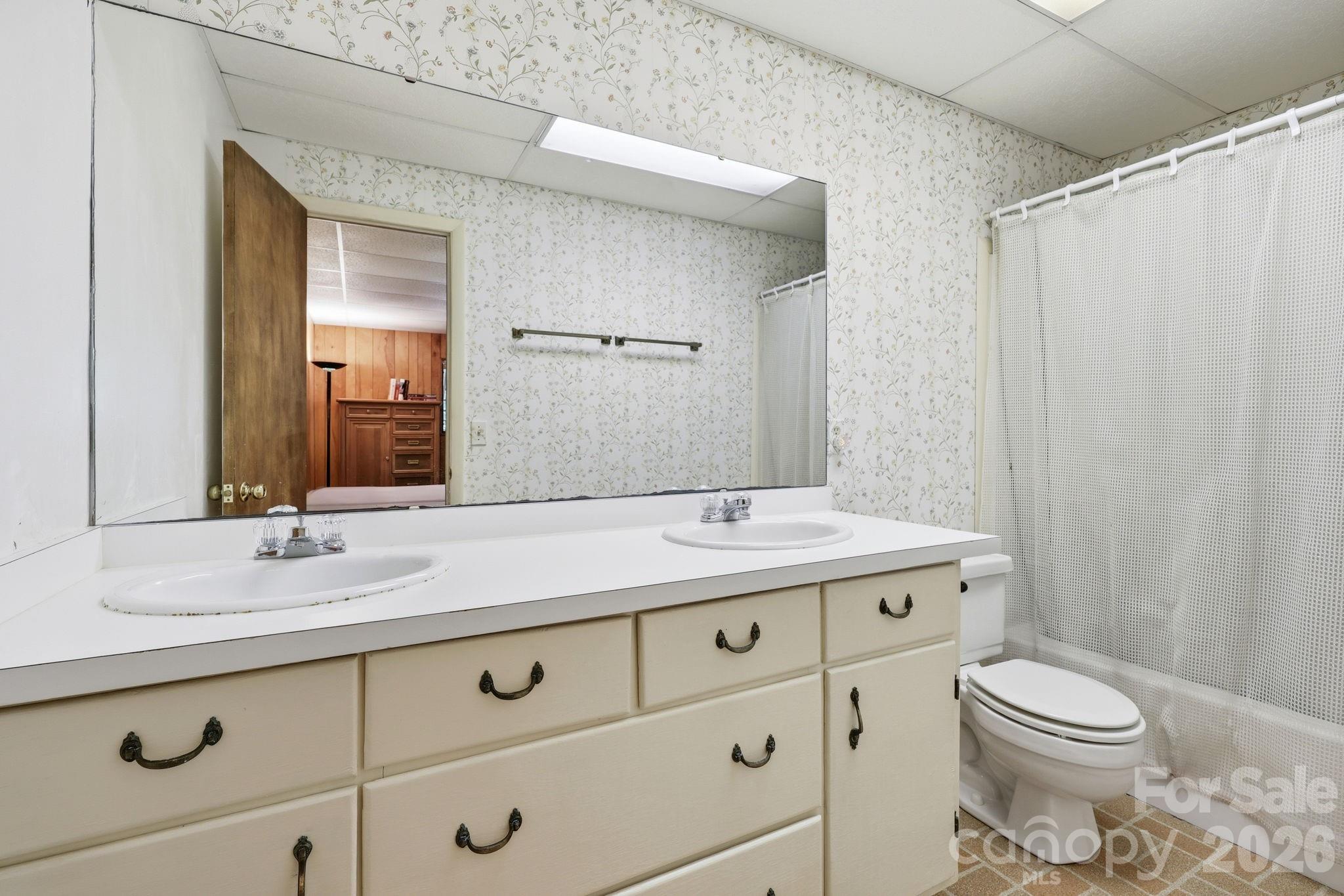 169 Sleepy Hollow Lane Property Photo 23