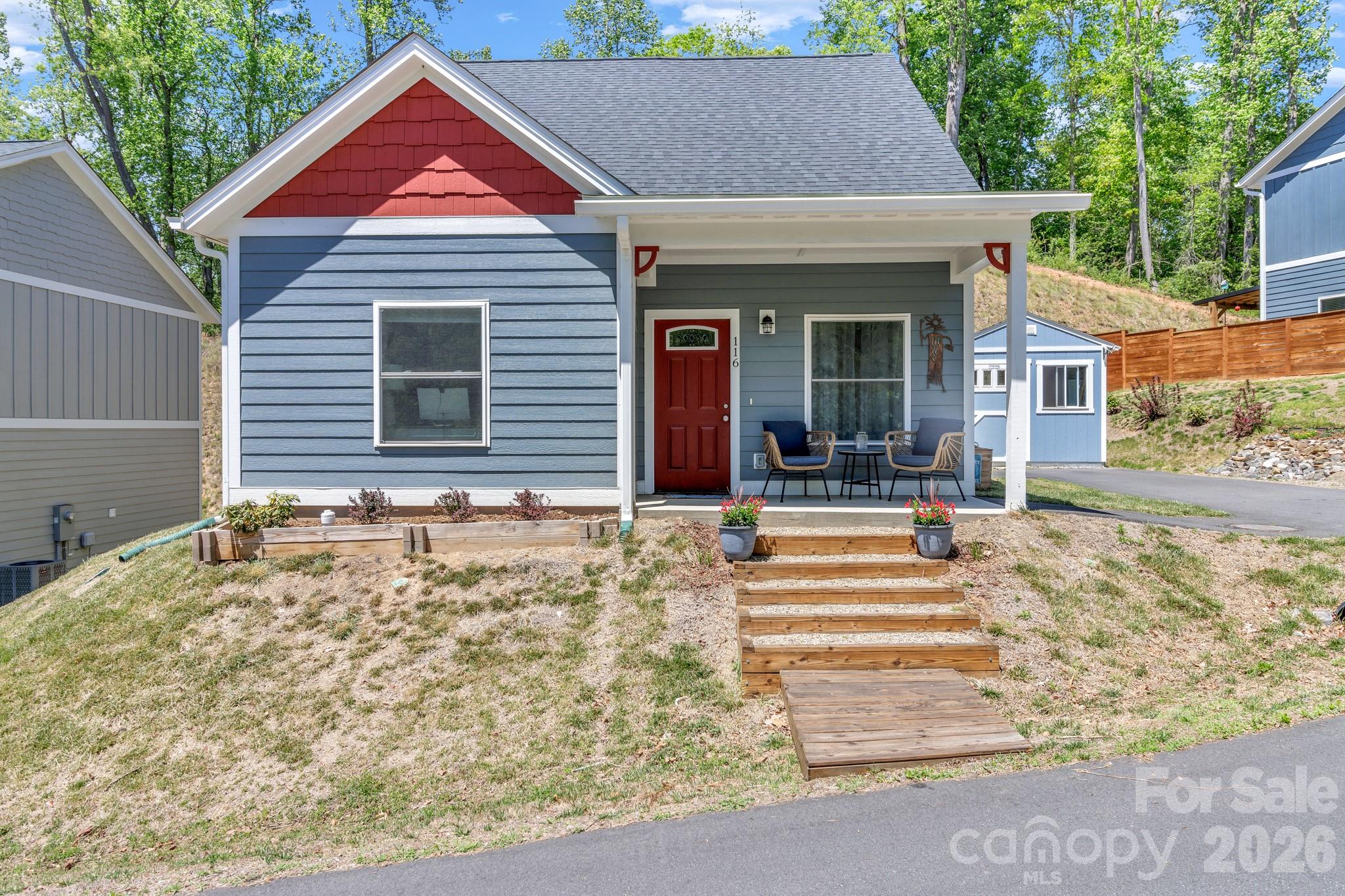 116 Northbend Drive Property Photo 2