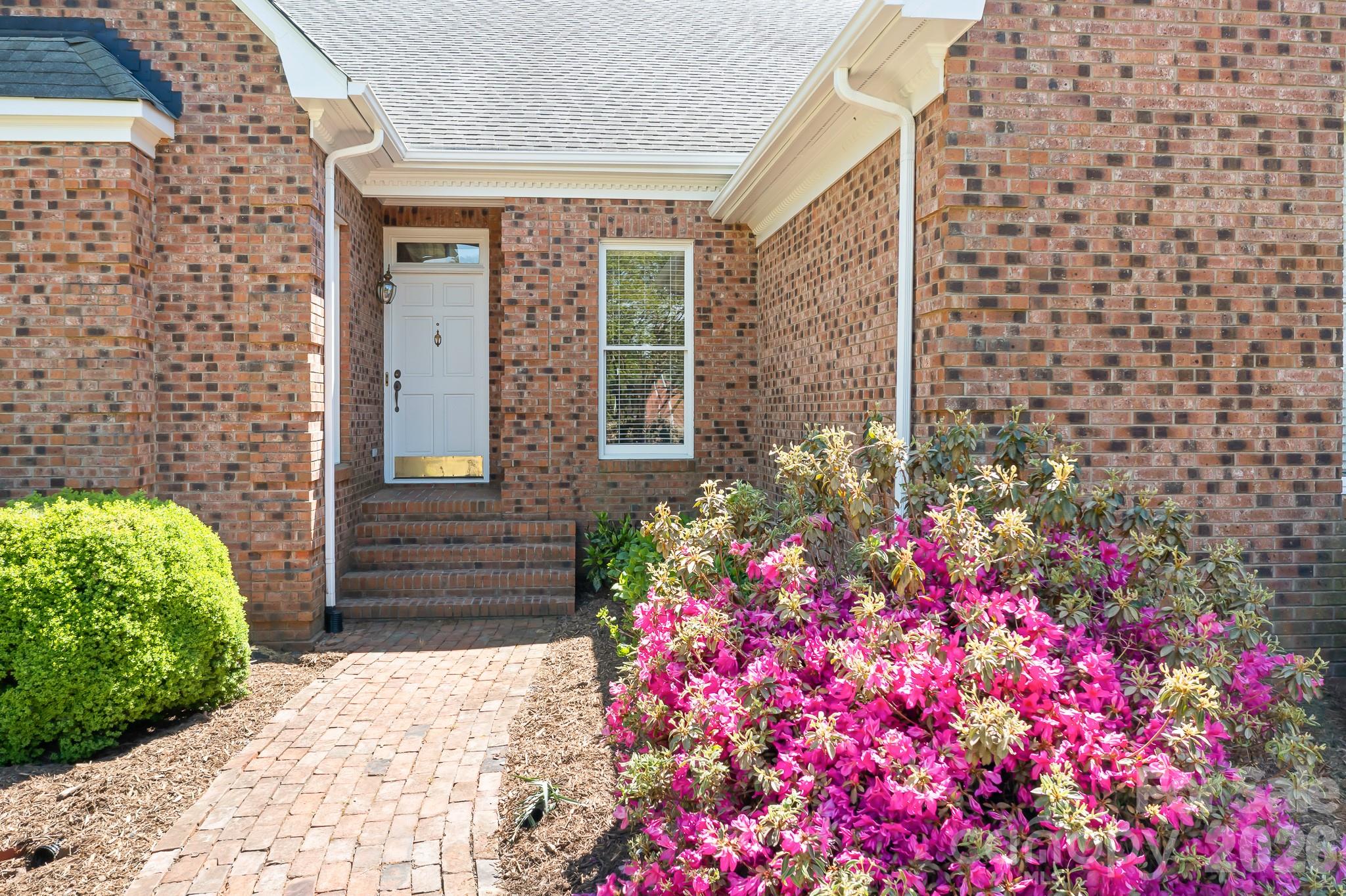 11690 Bain School Road Property Photo 4