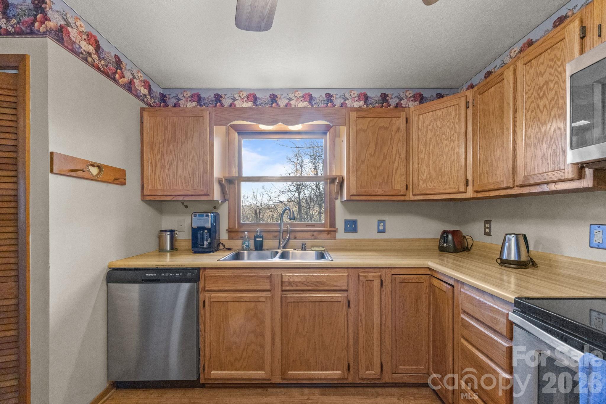 959 Plott Balsam Road Property Photo 10